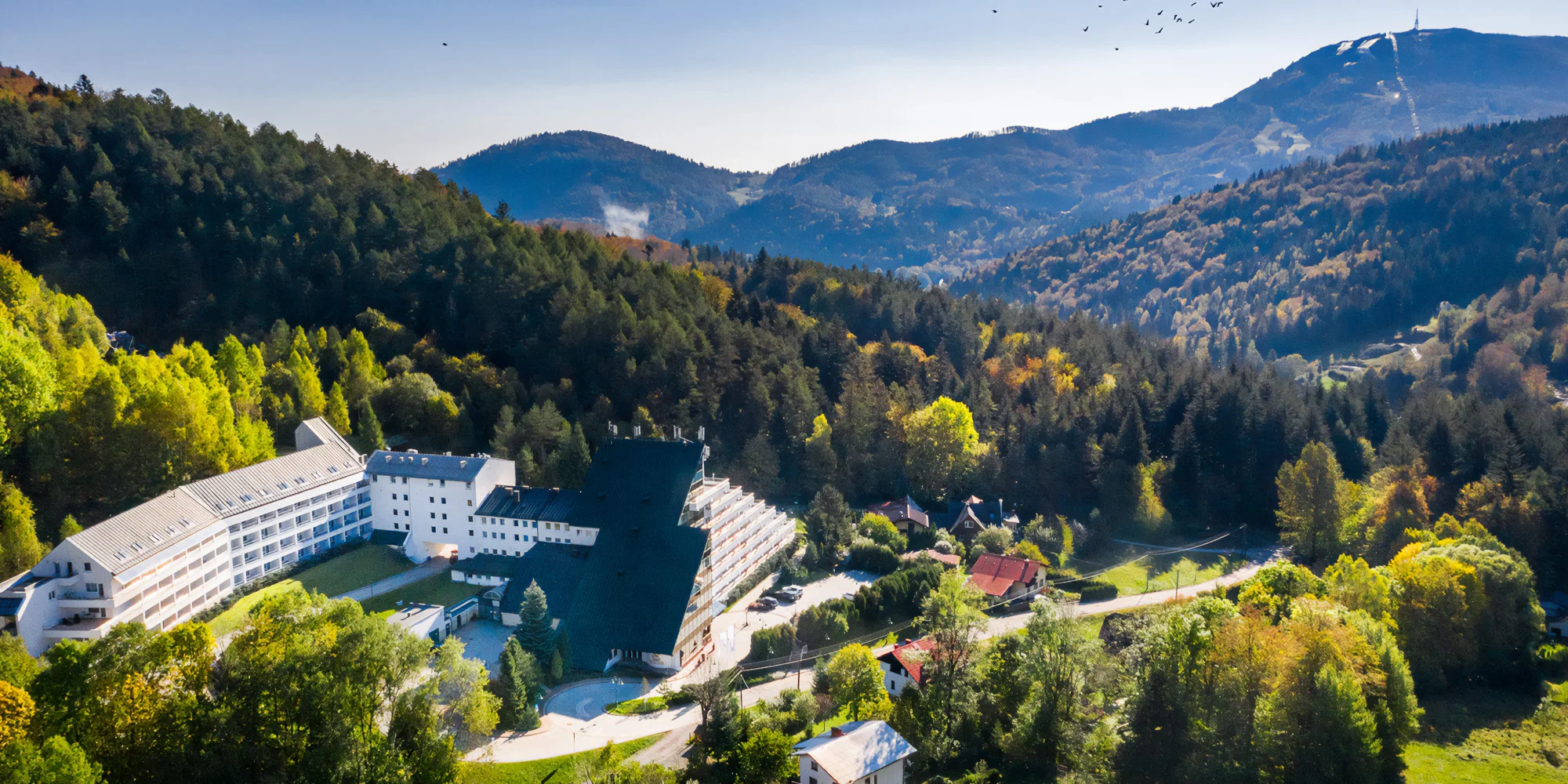 Rodinná dovolenka v poľských Beskydách: horský hotel s jedlom, wellness a animáciami pre deti
