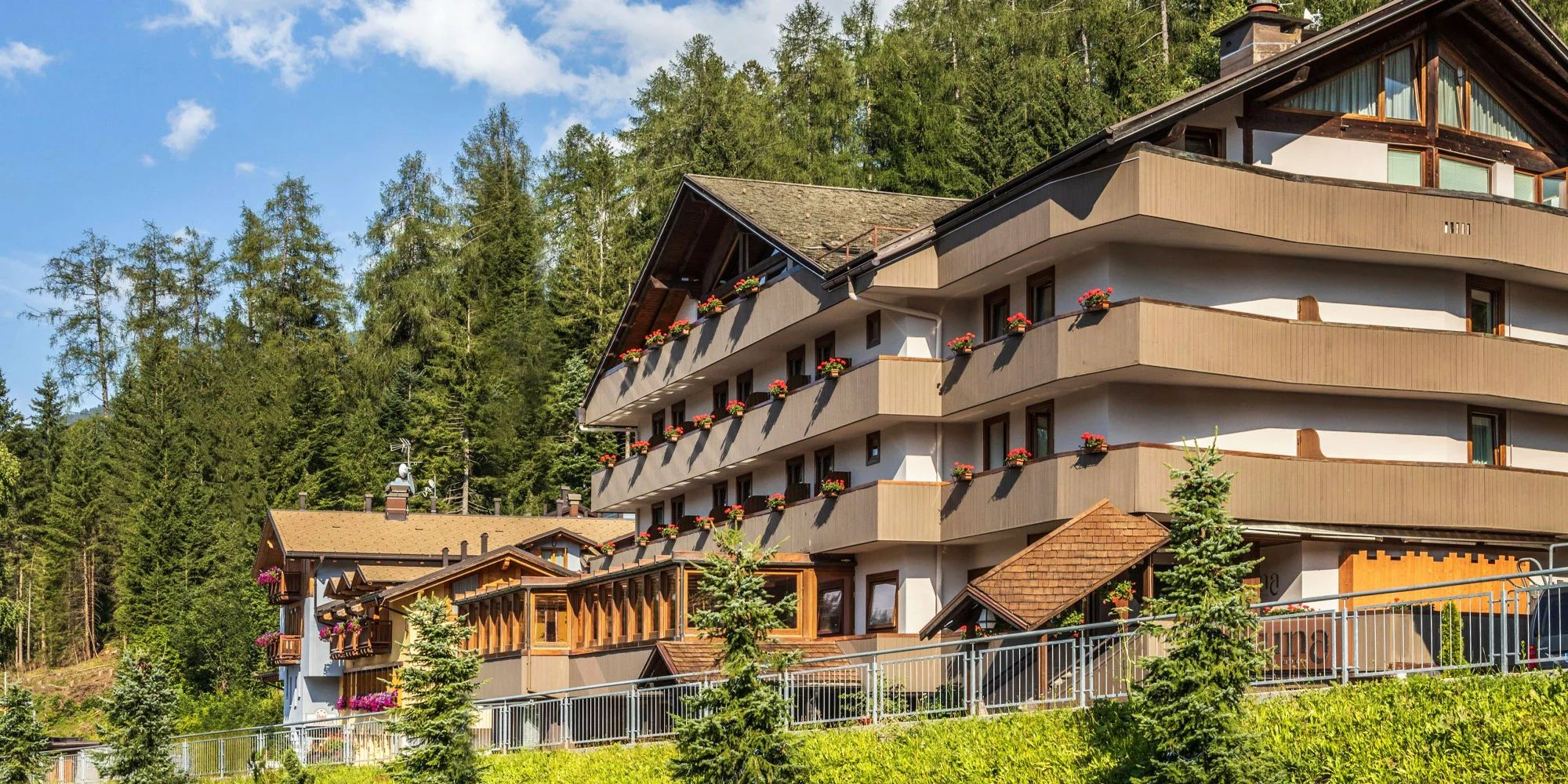 Dolomity: hotel blízko zjazdovky, polpenzia a bazén, Trentino Guest Card