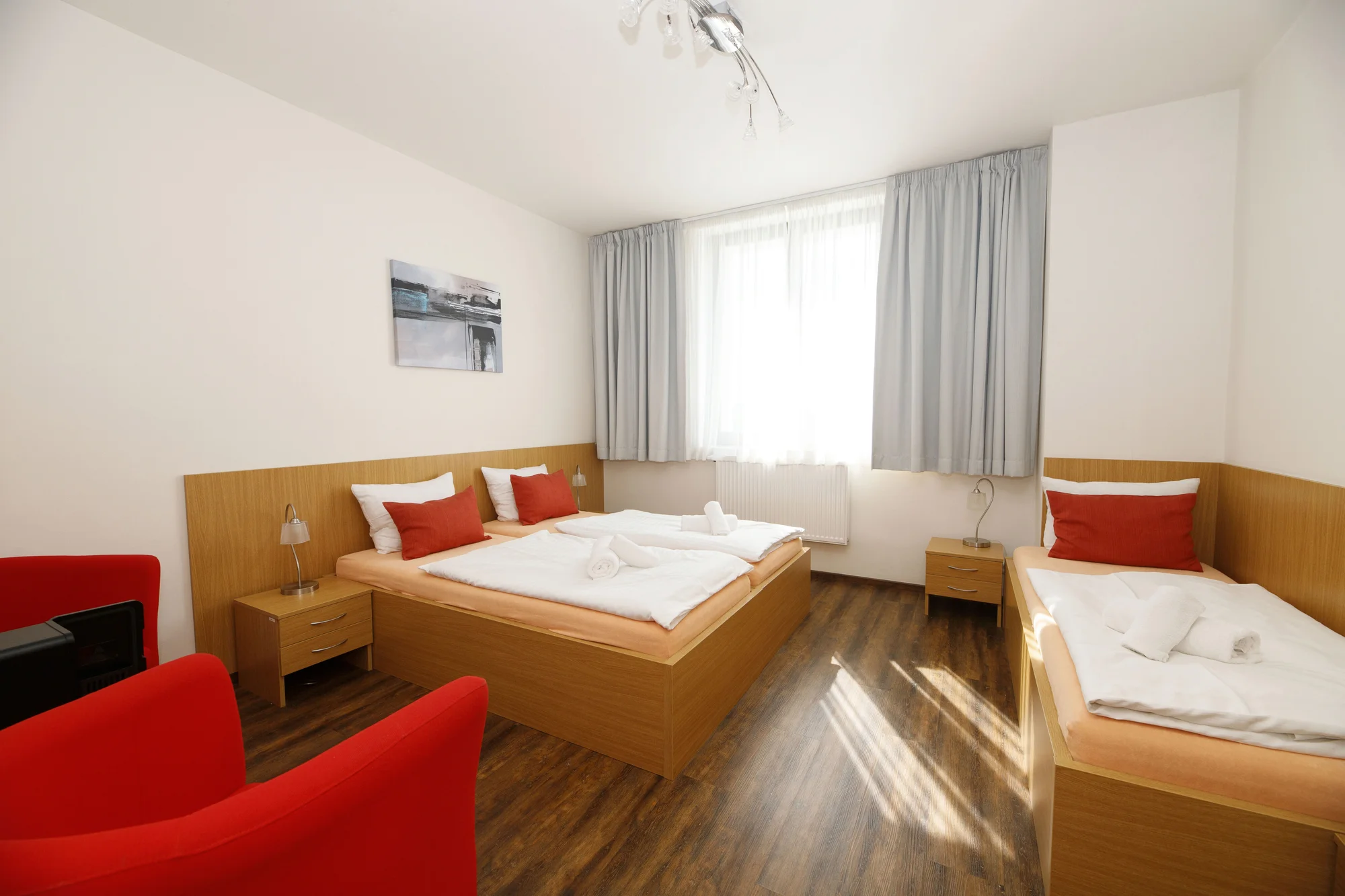 Za krásami Křivoklátska: hotel s raňajkami alebo polpenziou, wellness aj bowlingom a vínom – Obrázok 6