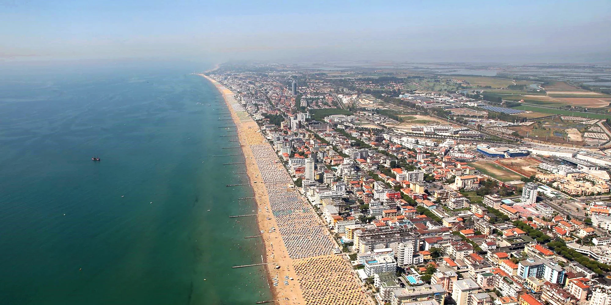 Talianske Jesolo: hotel priamo na pláži, izba s balkónom a raňajky alebo polpenzia – Obrázok 3