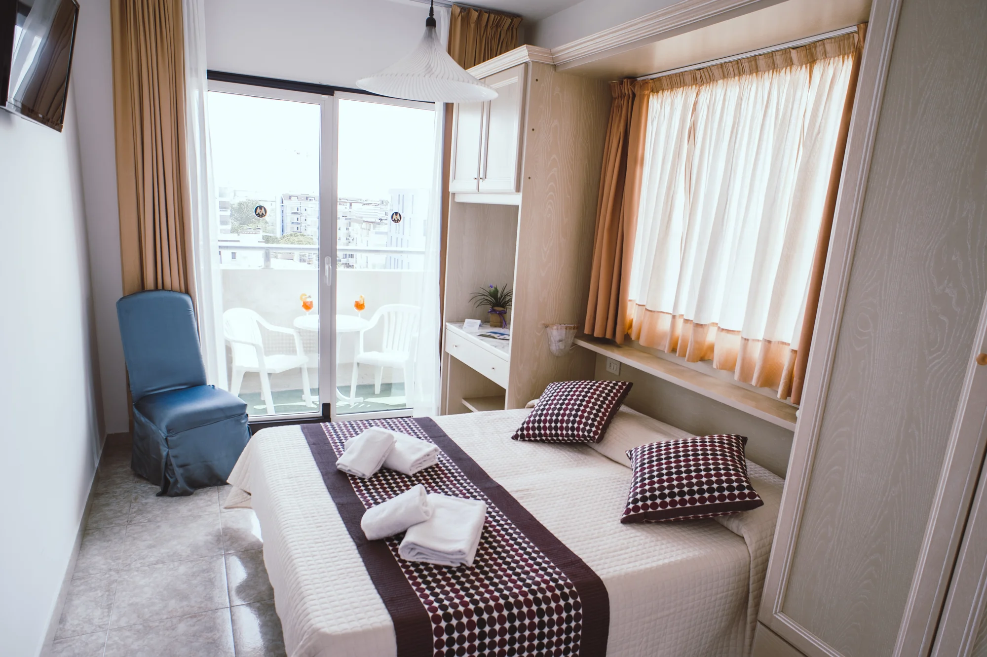 Talianske Jesolo: hotel priamo na pláži, izba s balkónom a raňajky alebo polpenzia – Obrázok 5