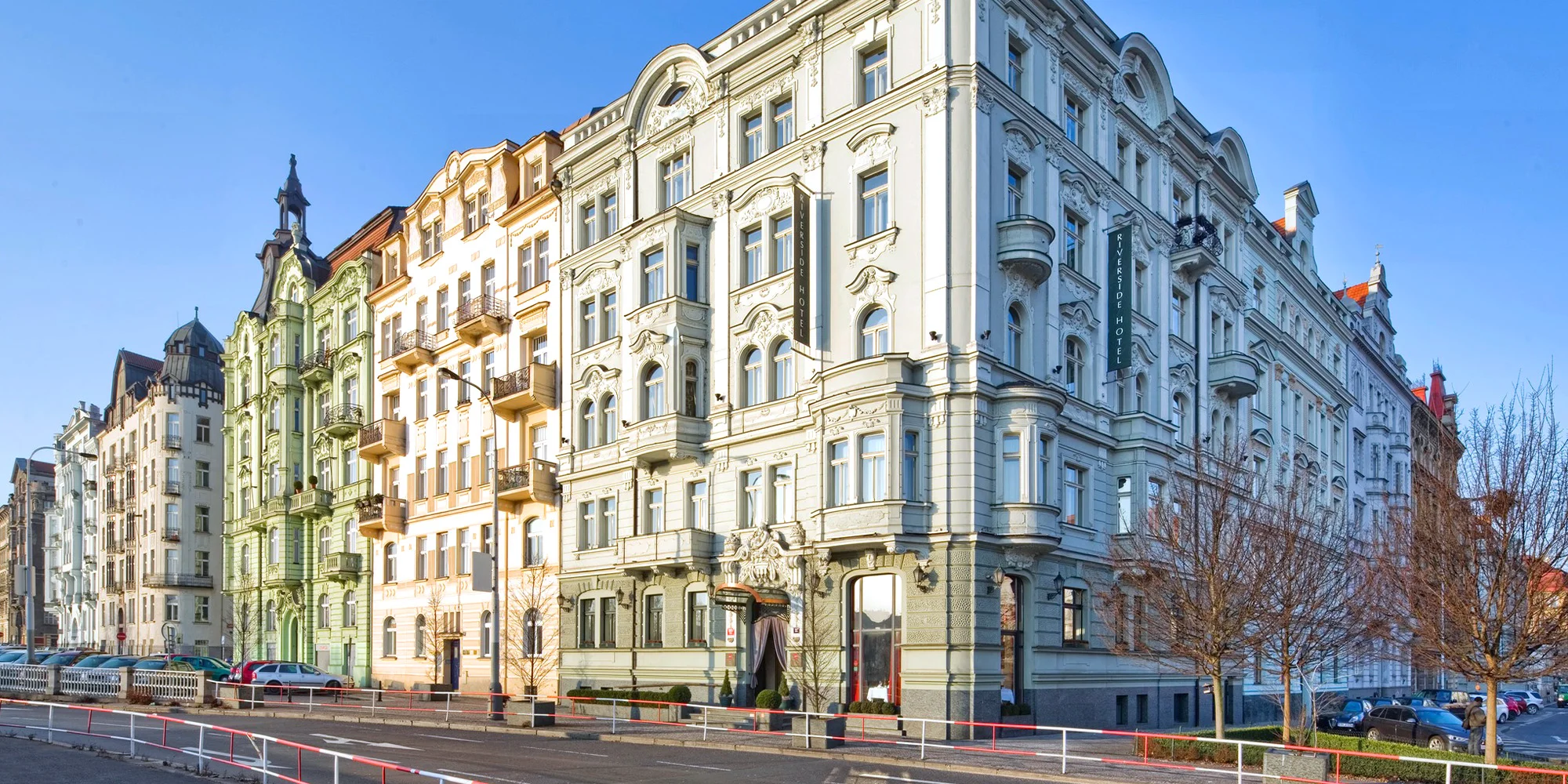 Pobyt v 5* hoteli na Janáčkovom nábreží v centre Prahy s raňajkami – Obrázok 2