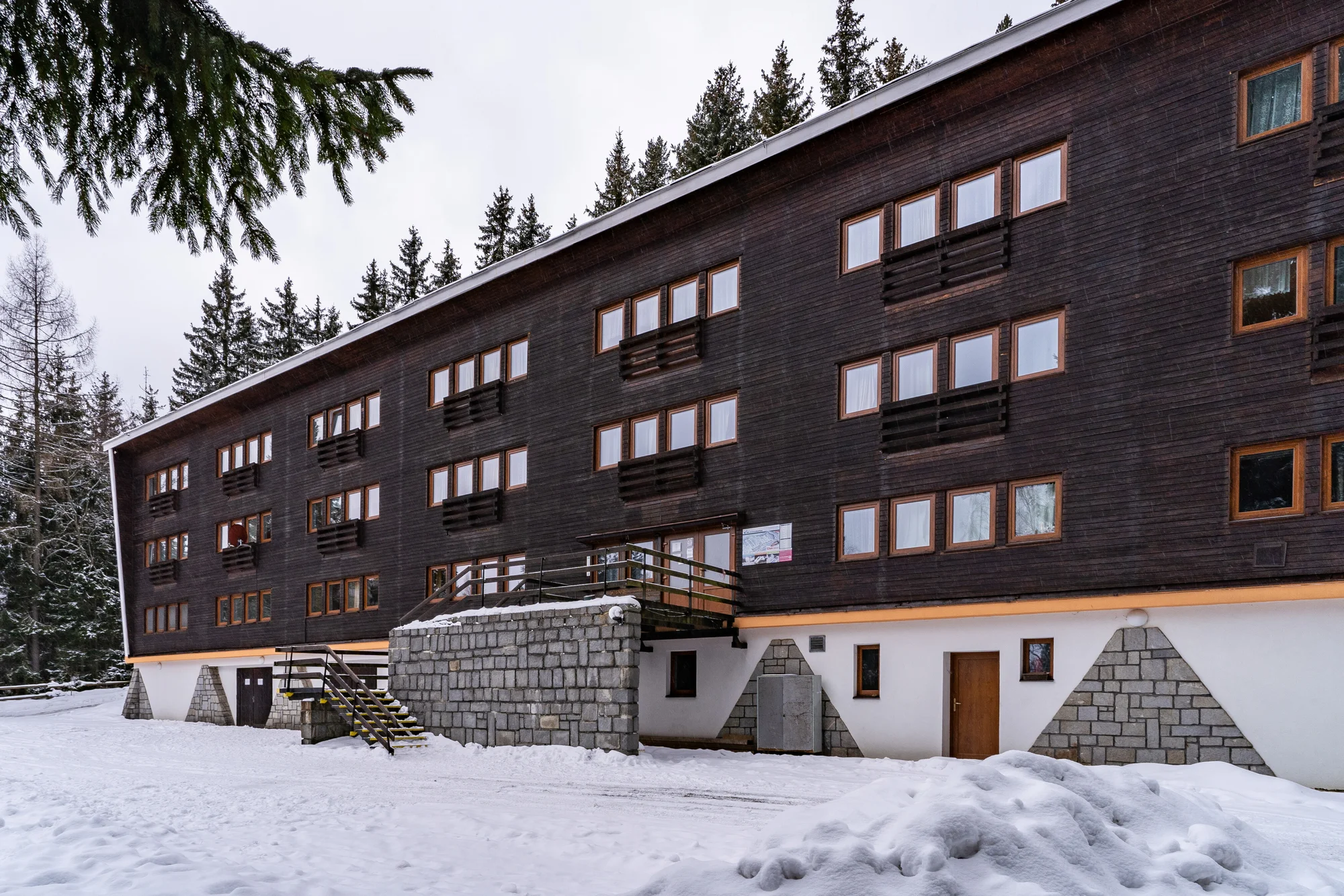 Raj v prírode Jeseníkov s bohatou polpenziou a vonkajším aj vnútorným wellness, 1 km od celoročnej ski arény – Obrázok 5