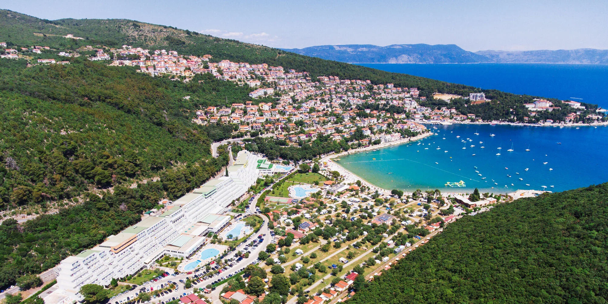 Dovolenka v Rabacu na Istrii: 4* hotel pri pláži, raňajky, polpenzia alebo all inclusive, bazénový komplex – Obrázok 2