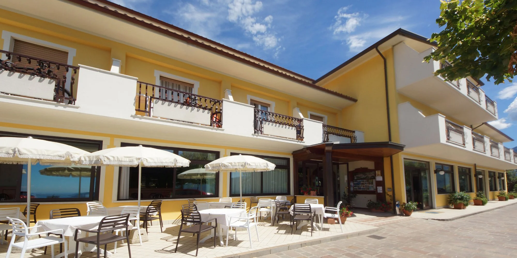 Dovolenka pri Lago di Garda: hotel v Tignale, polpenzia, wellness a degustácia vín vo vinárstve – Obrázok 3