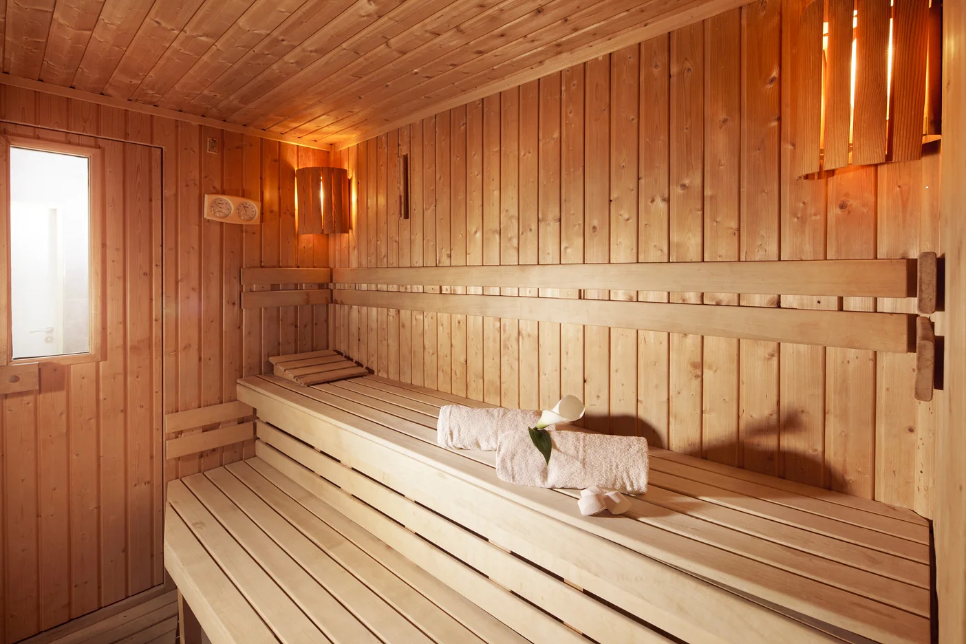 Pobyt vo Františkových Lázňach: bazén a sauna, procedúry alebo masáž a polpenzia – Obrázok 6
