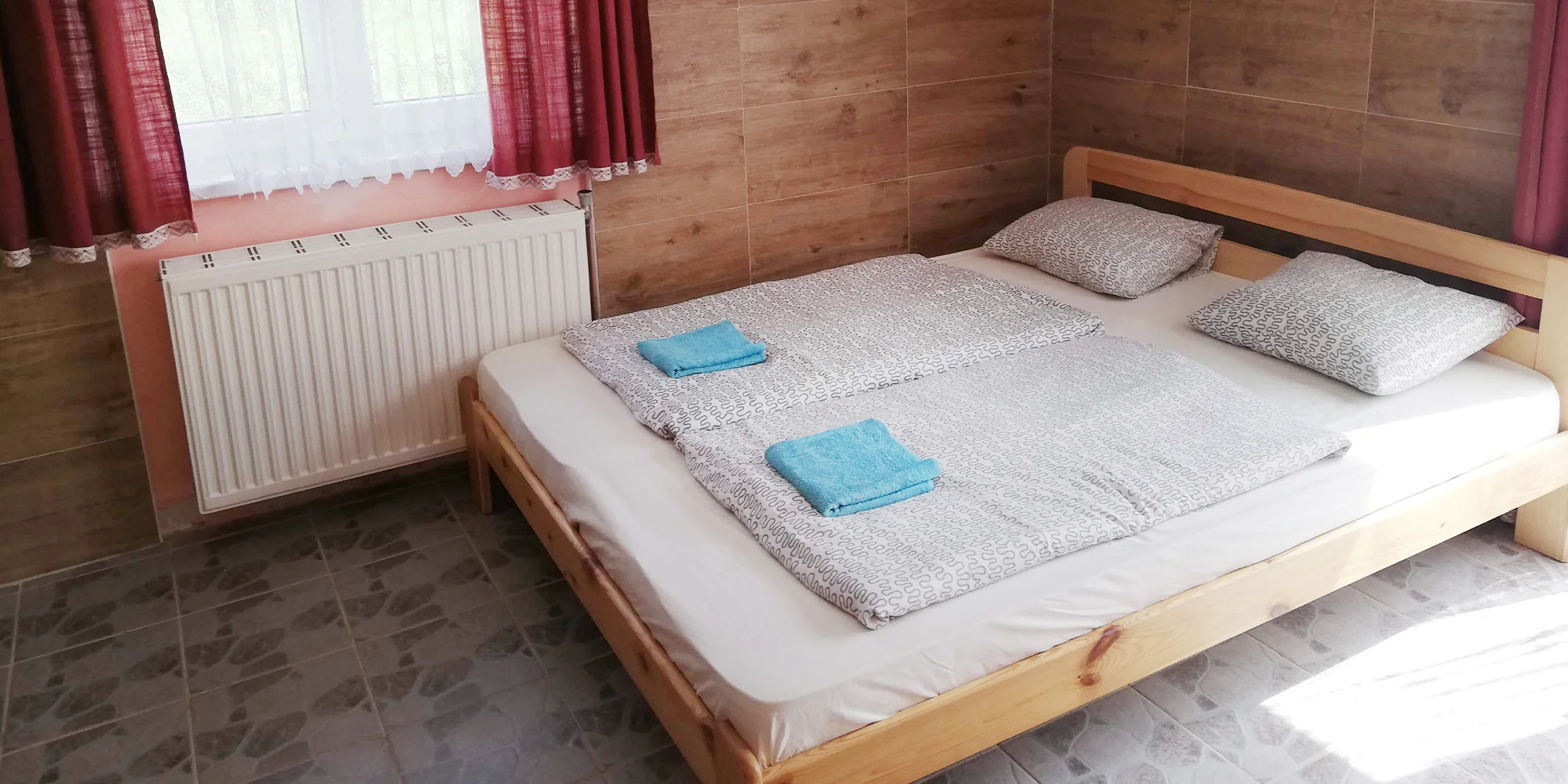 Pobyt v rakúskych Alpách: penzión s česky hovoriacim personálom, raňajky – Obrázok 3