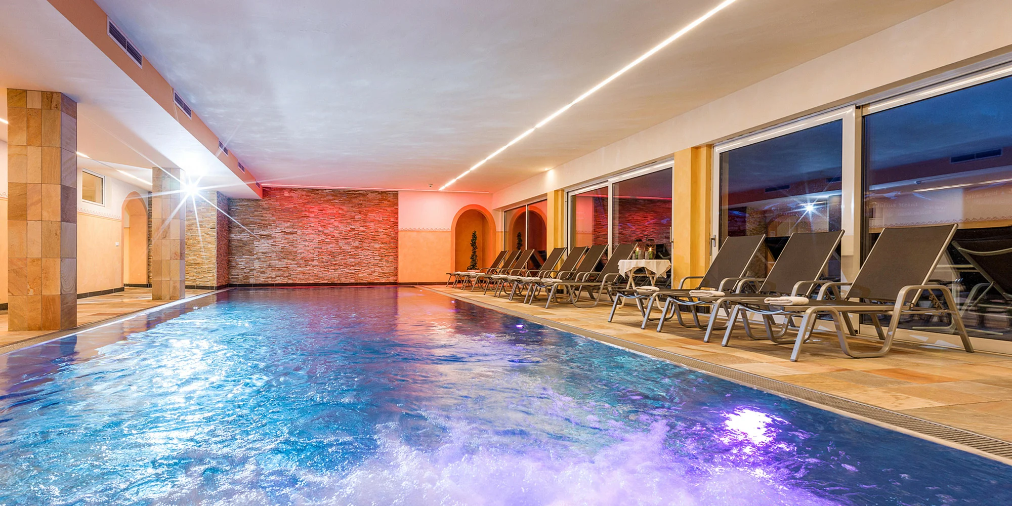 Dovolenka v Rakúsku: hotel v horách pri zjazdovkách, polpenzia, wellness a atrakcie v okolí zadarmo alebo so zľavou – Obrázok 2