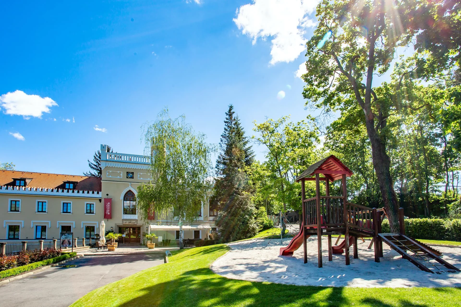 Romantický pobyt v hoteli Chateau St. Havel****: zámožné raňajky, degustačná večera, wellness aj šampanské – Obrázok 6