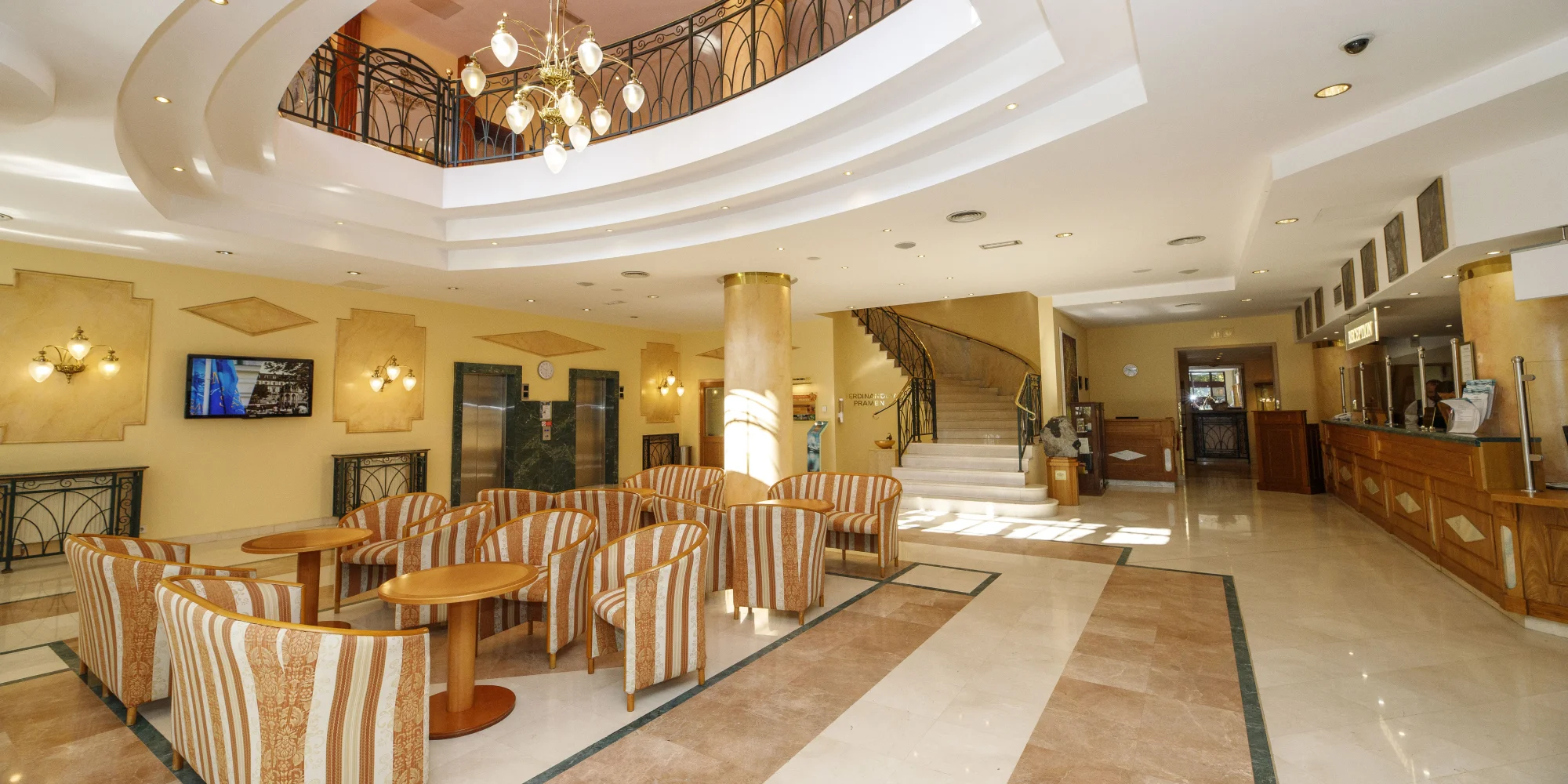 Luxusný 4* hotel v Mariánskych Lázňach: neobmedzený wellness, strava aj procedúry, 2 deti do 11,9 rokov zdarma – Obrázok 4