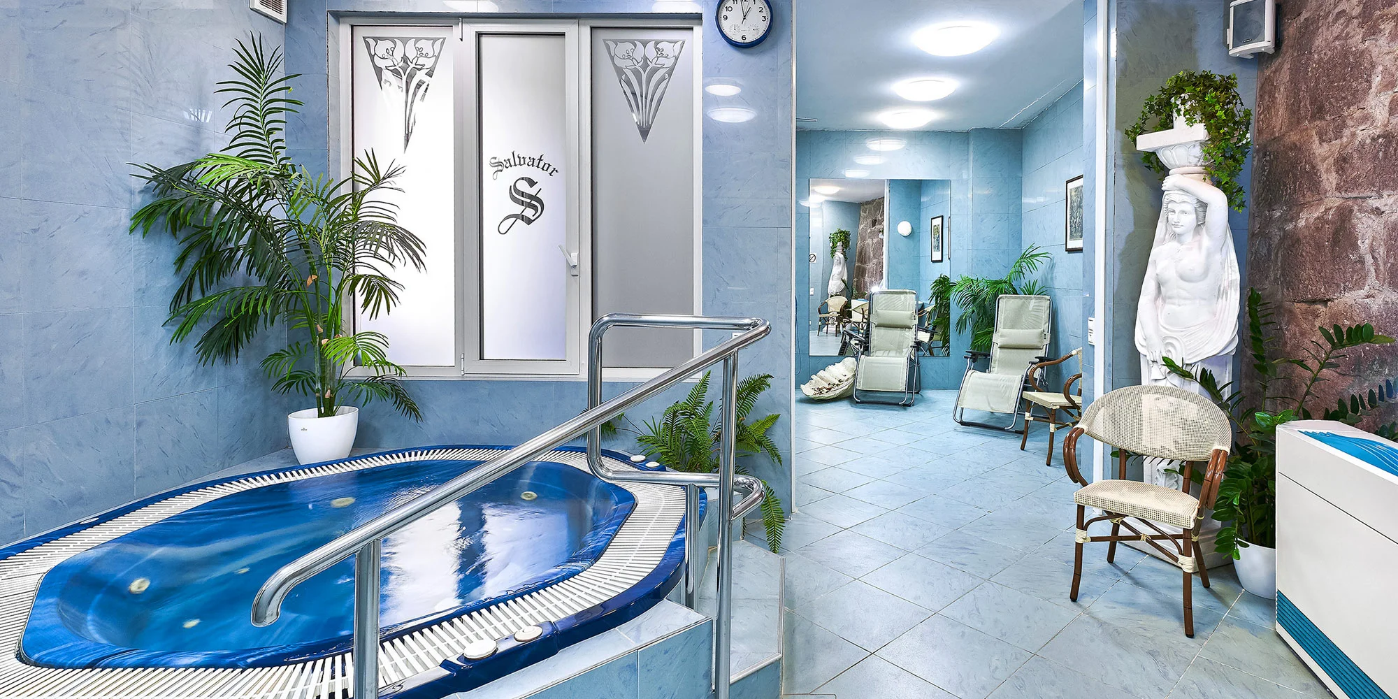 Pobyt v centre Karlových Varov s výhľadom na kolonádu: historický hotel s wellness aj masážou – Obrázok 3