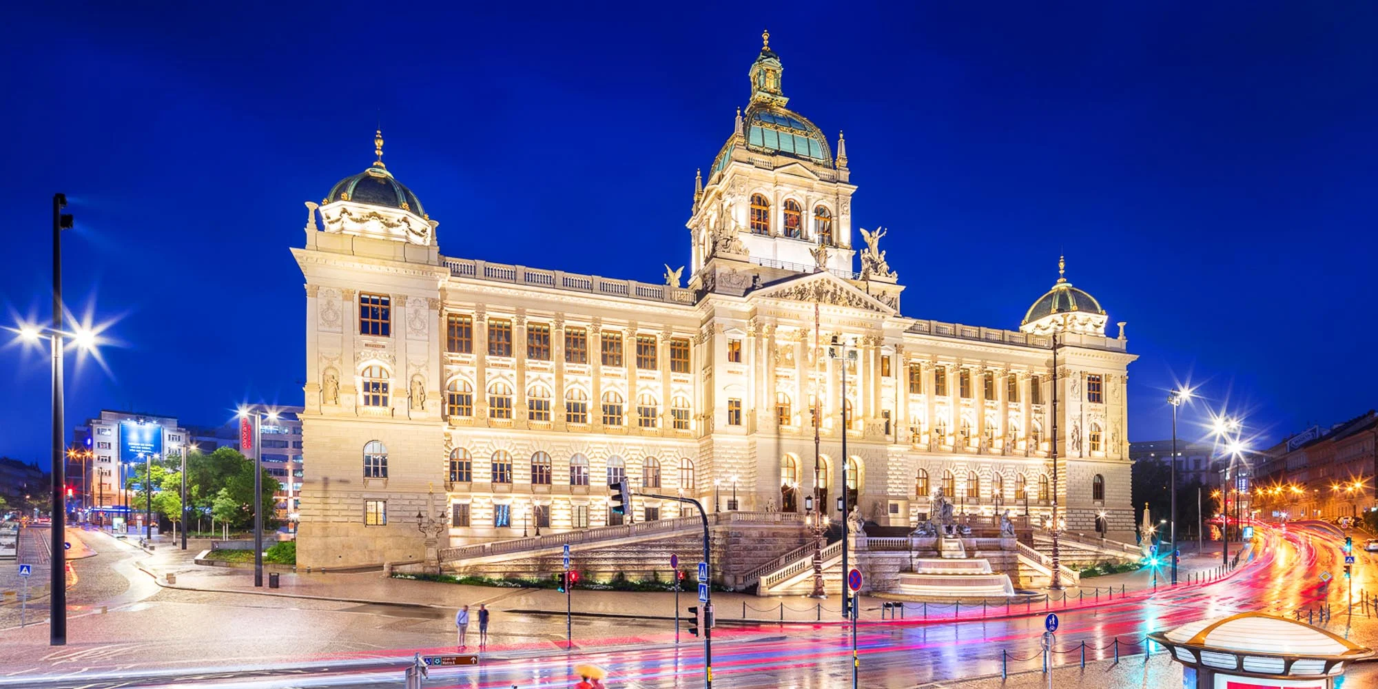 Pobyt s raňajkami priamo na Václavskom námestí: 5* hotel ukrývajúci nevídaný luxus