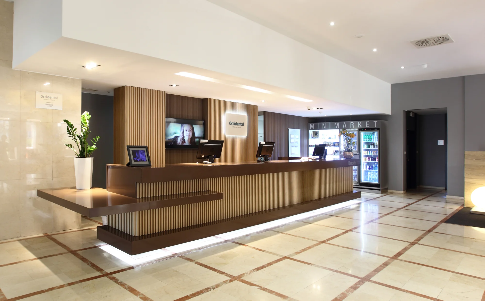 4* luxus v Prahe pre pár aj rodinu: raňajky alebo polpenzia a moderné izby – Obrázok 6