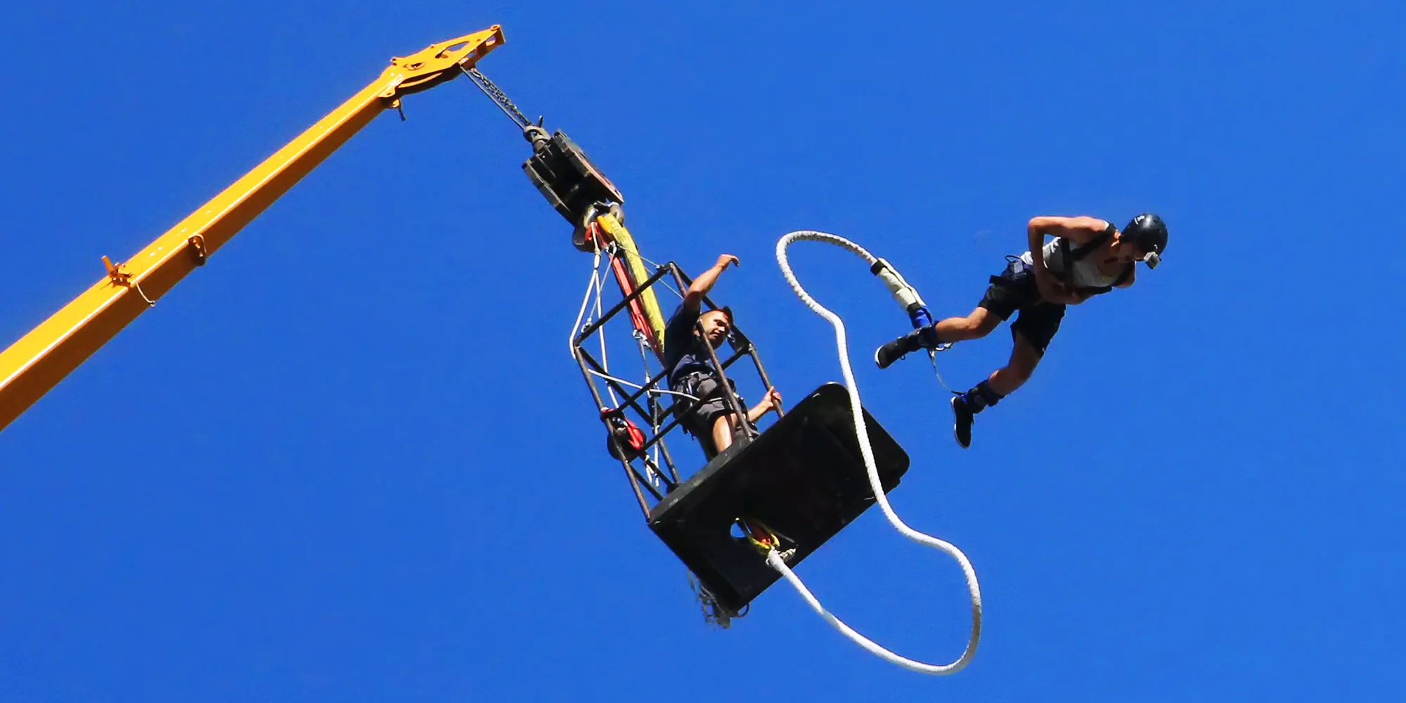 Extrémny bungee jumping zo žeriava: Praha, Olomouc, Ostrava, Brno – Obrázok 2