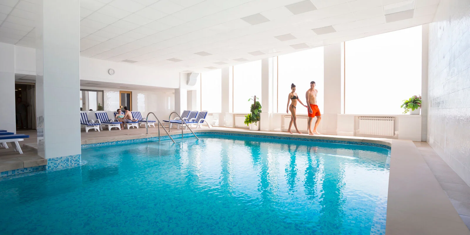 Dovolenka na Istrii: pekný hotel priamo na pláži, vnútorný bazén, polpenzia s nápojmi, až 2 deti zdarma – Obrázok 4