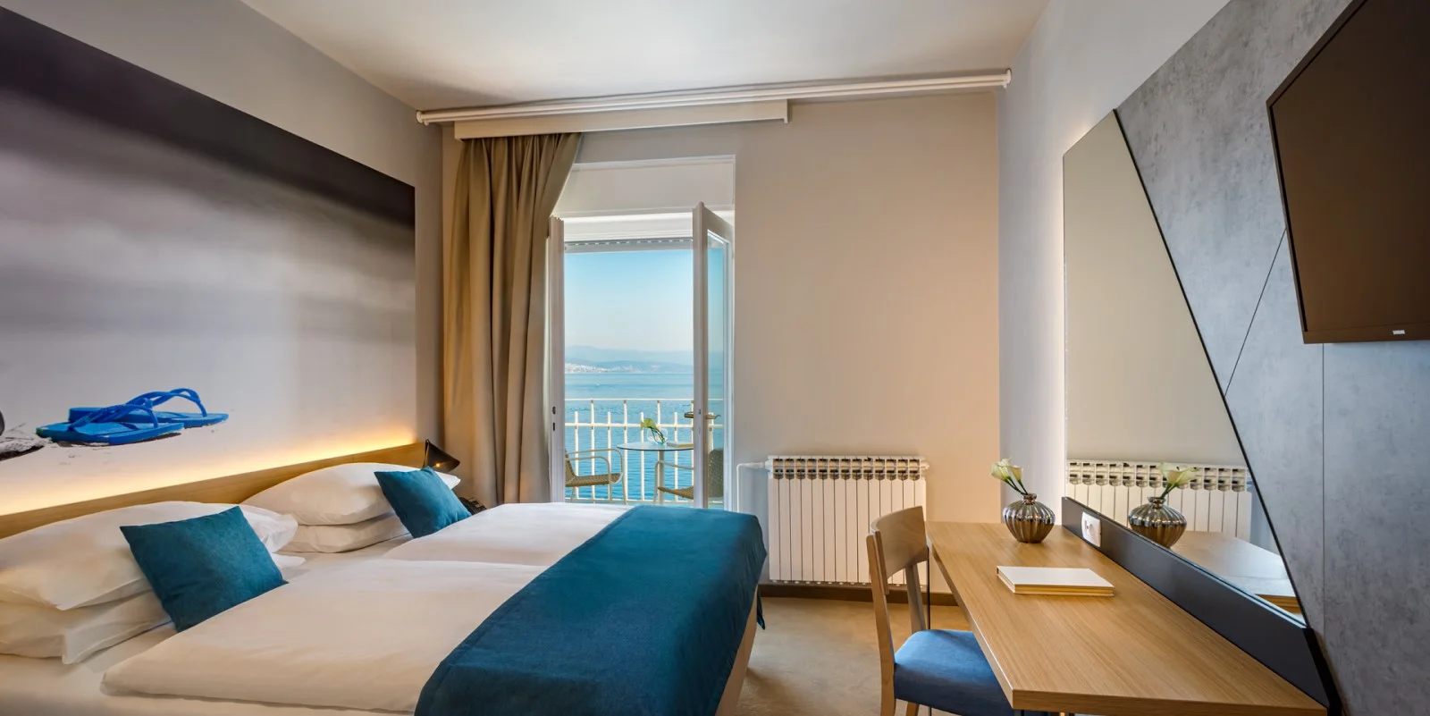 Dovolenka na Istrii: pekný hotel priamo na pláži, vnútorný bazén, polpenzia s nápojmi, až 2 deti zdarma – Obrázok 6