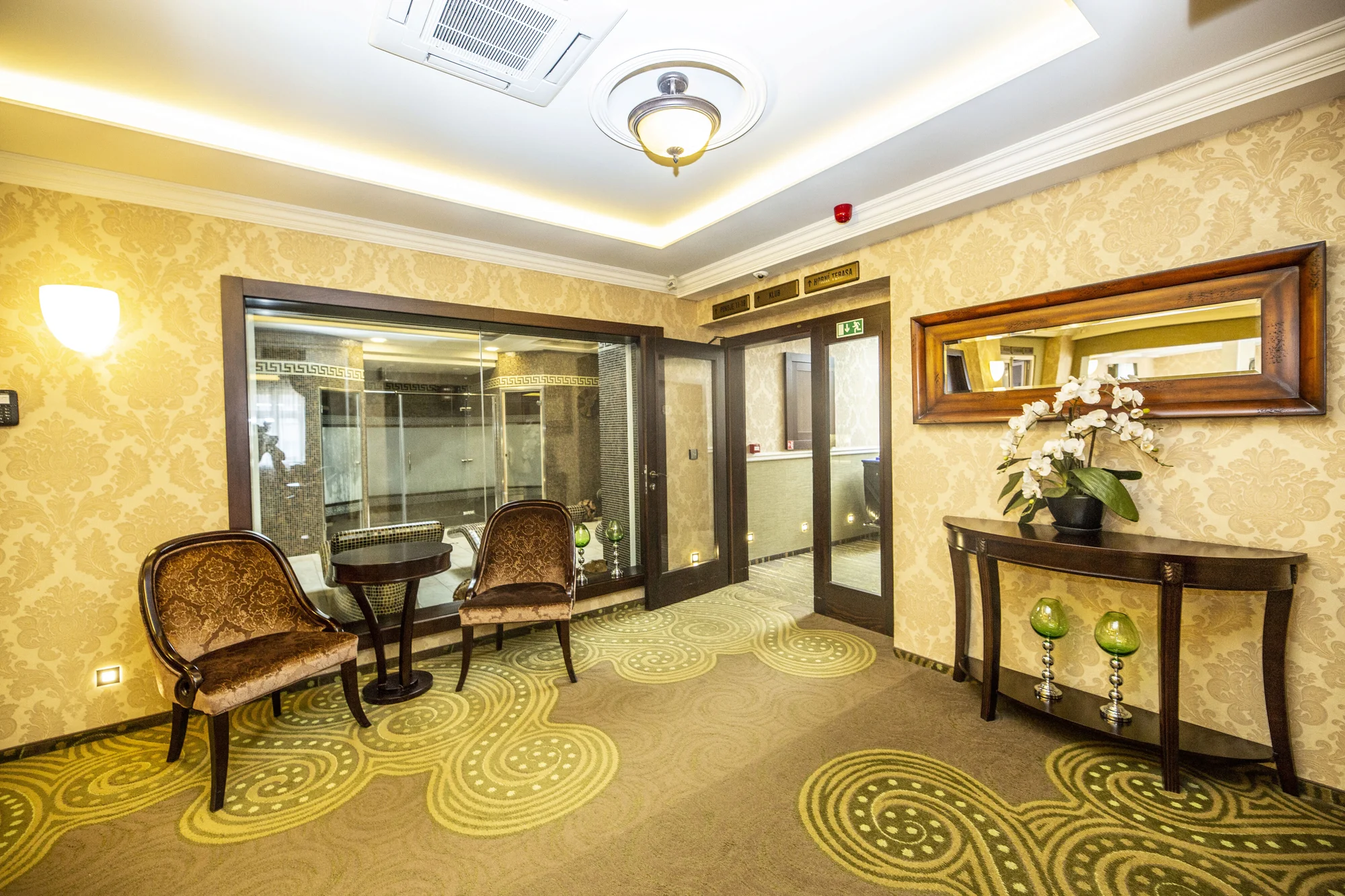 4* hotel vo Varoch: skvelé jedlo, masáž, sauna aj súkromné využitie kina – Obrázok 6