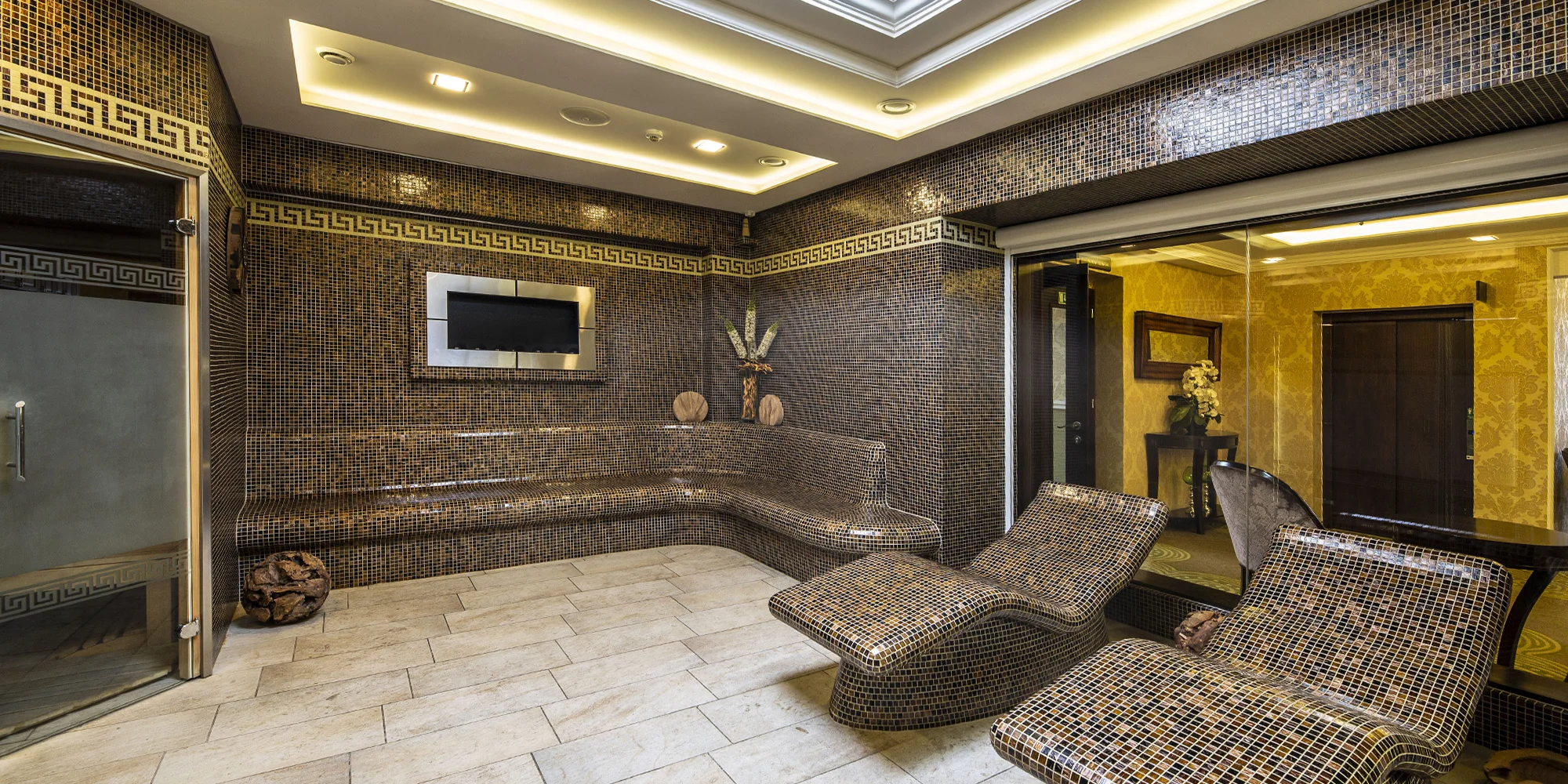 4* hotel vo Varoch: skvelé jedlo, masáž, sauna aj súkromné využitie kina – Obrázok 4