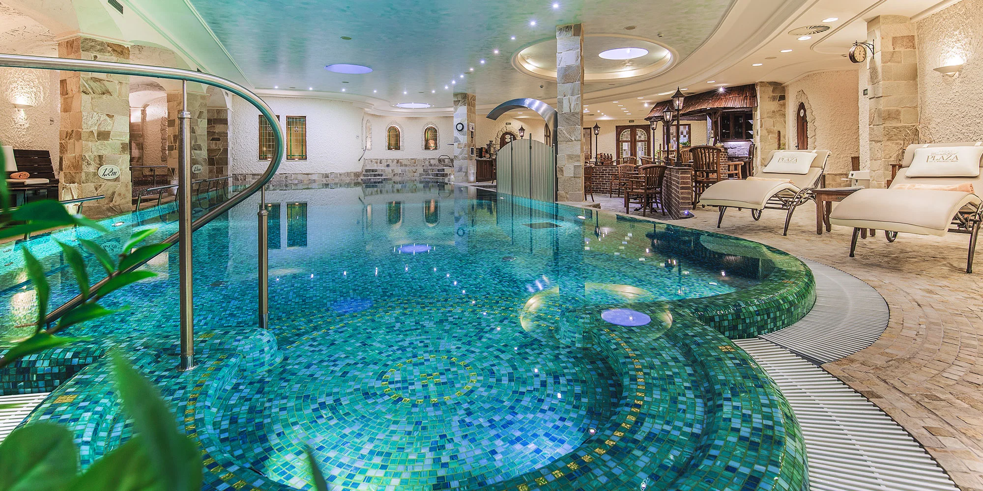 Luxusný pobyt v Karlových Varoch: 5* Superior hotel Plaza s polpenziou a unikátnym wellnesslandom