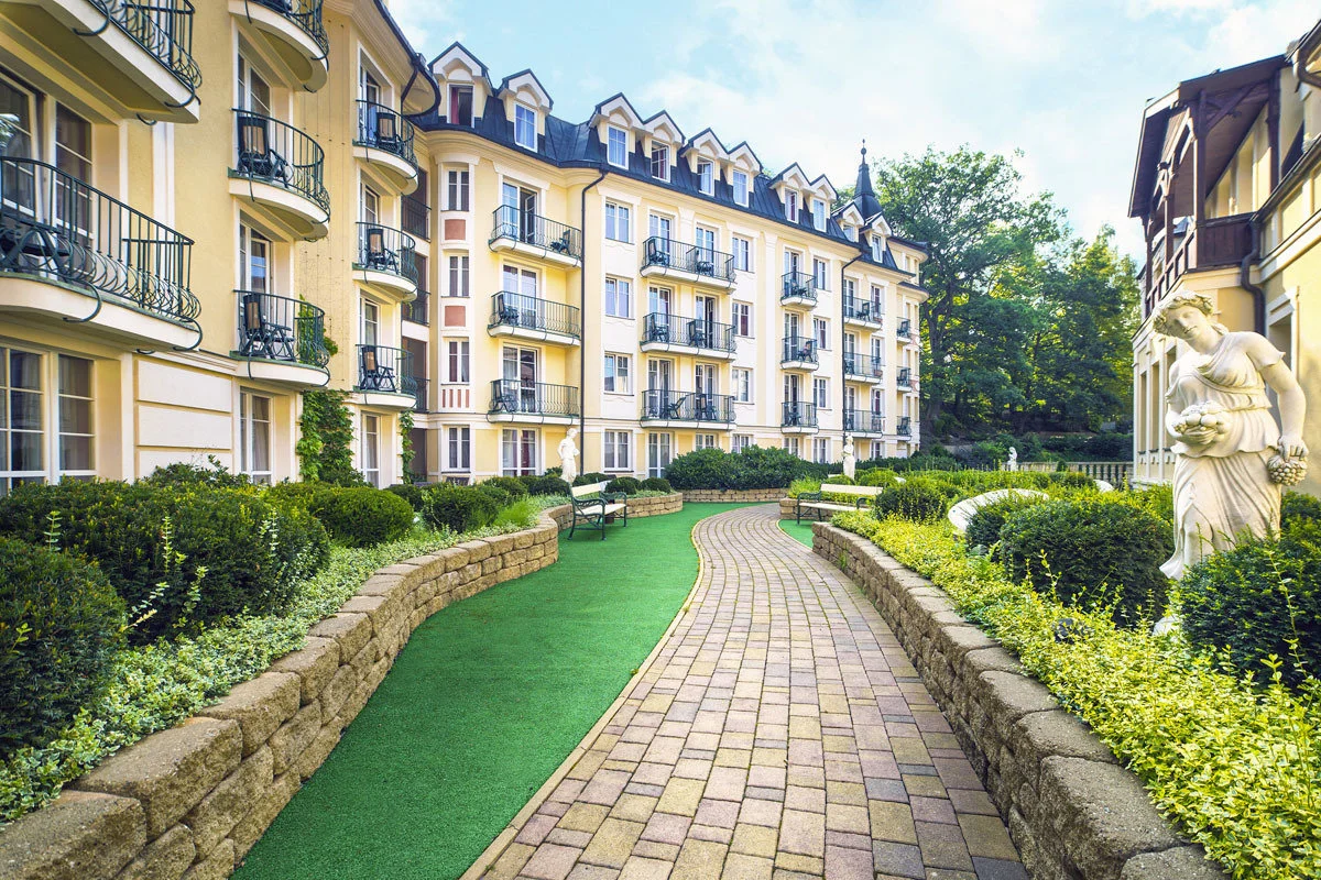 Luxusný pobyt v Karlových Varoch: 5* Superior hotel Plaza s polpenziou a unikátnym wellnesslandom – Obrázok 6