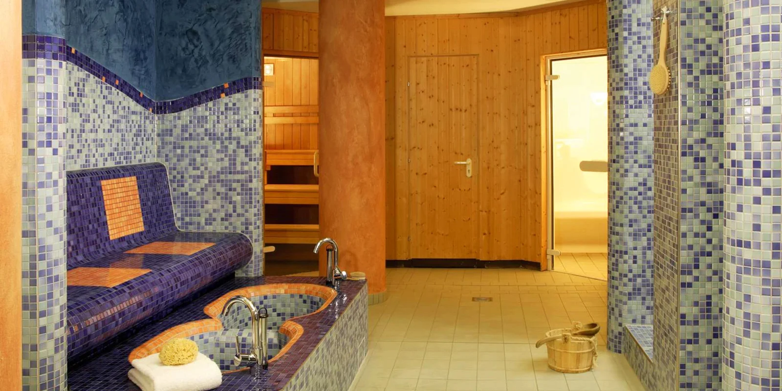 Dovolenka v Berlíne: 4* hotel s raňajkami, 20 min. od Alexanderplatz, currywurst, first minute zľava – Obrázok 5