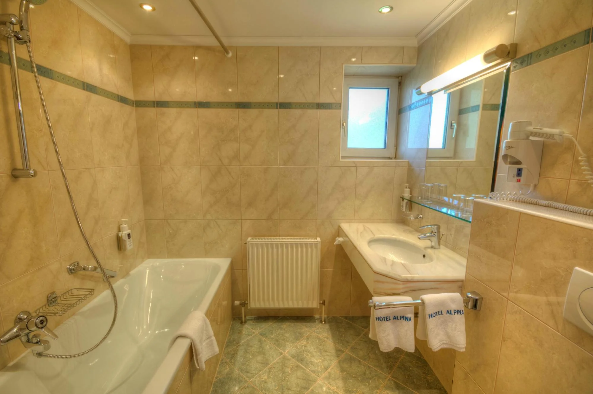 Aktívna dovolenka v rakúskych Alpách, údolie Gastein: 4* hotel s polpenziou a wellness, noc zdarma – Obrázok 6