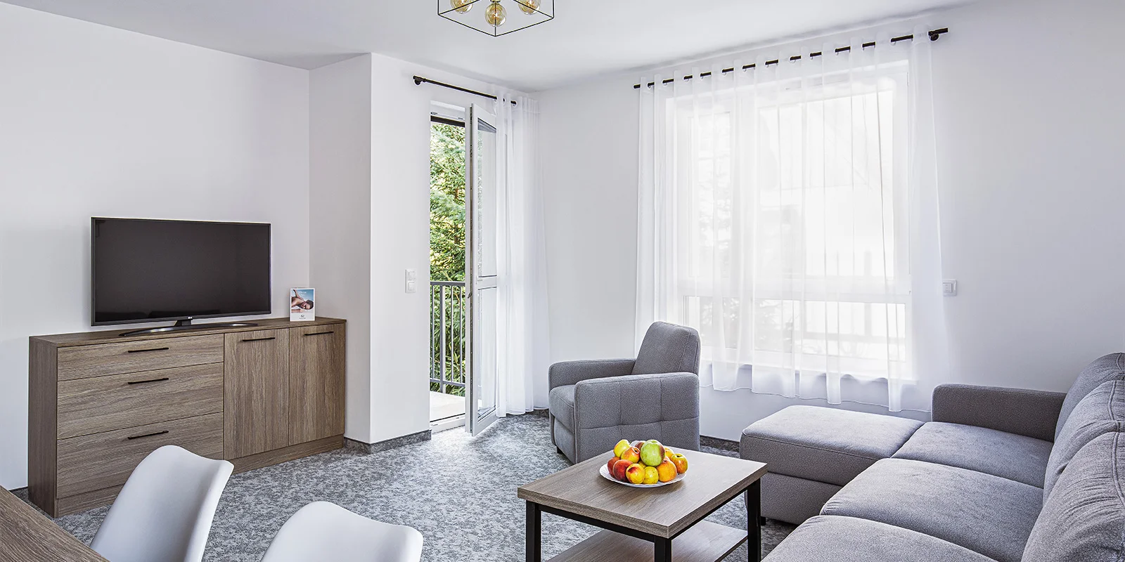 Kúpele aj aktívny relax v Polanica Zdrój: moderné apartmány, polpenzia a wellness – Obrázok 5