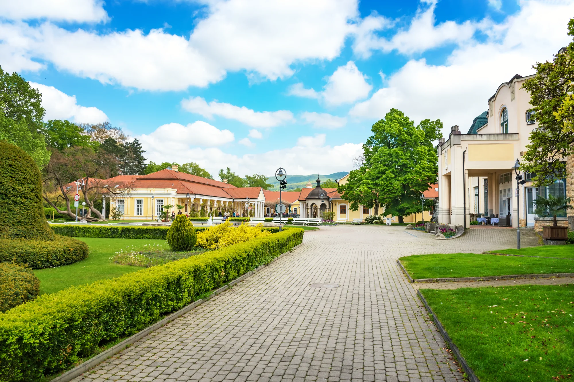 Rozprávkový pobyt v centre Piešťan: obľúbená villa s raňajkami a možnosťou privátneho wellness – Obrázok 6