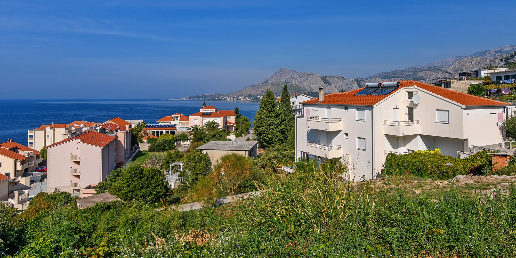 Dovolenka pri Omiši pre rodinu alebo pár: až 7 nocí v izbe alebo apartmáne s balkónom, 120 m od pláže – Obrázok 4