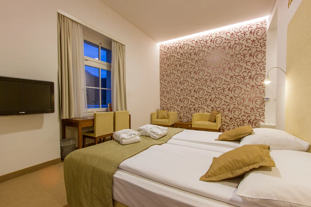 Adults only pobyt v slovinských kúpeľoch: hotel s raňajkami alebo polpenziou a neobmedzeným wellness – Obrázok 5