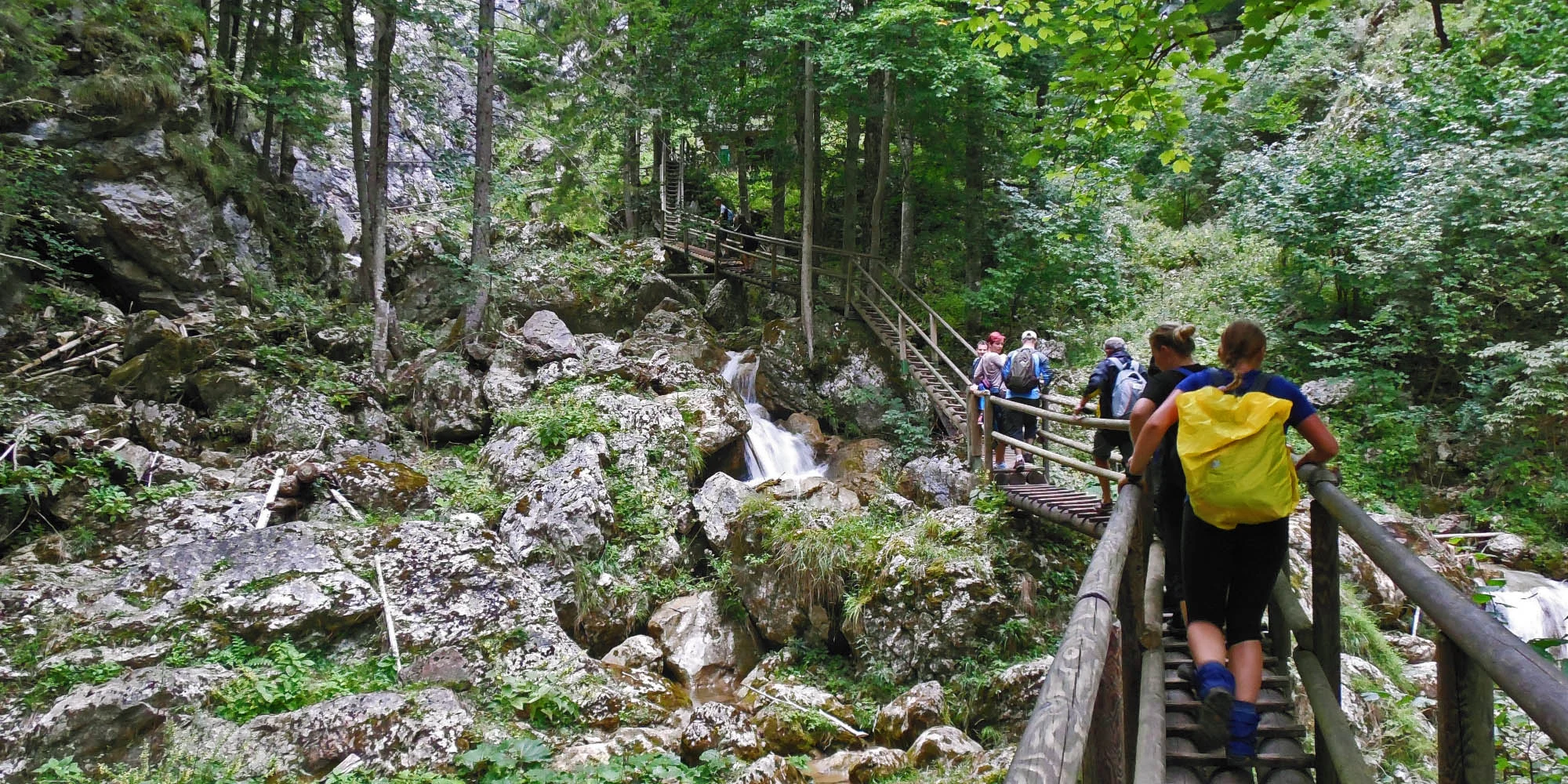 Zájazd na Medvediu roklinu: zážitková turistika v Rakúsku! – Obrázok 4
