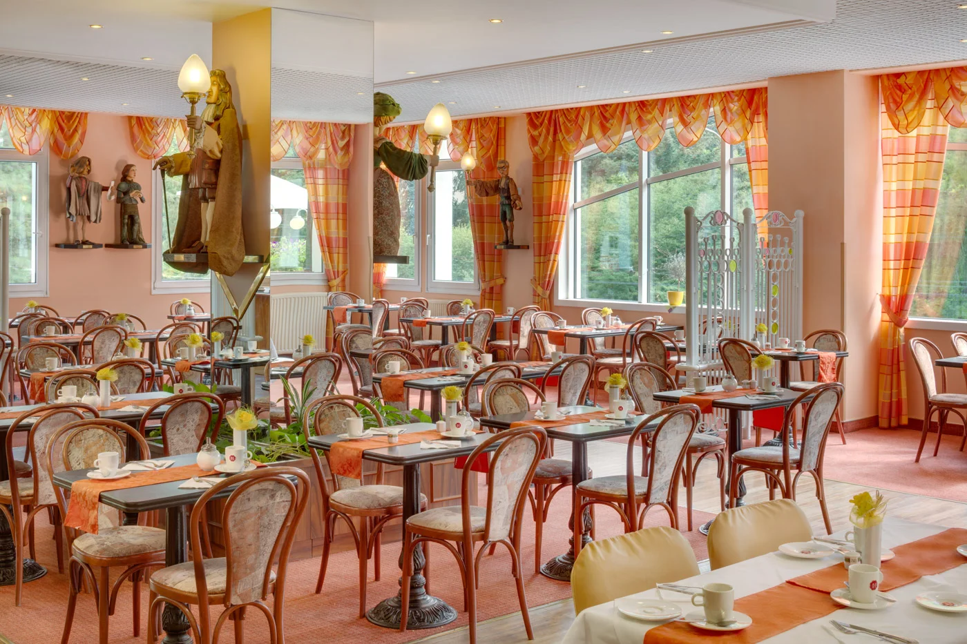 Luxusný 4* hotel v Mariánskych Lázňach: neobmedzený wellness, strava aj procedúry, 2 deti do 11,9 rokov zdarma – Obrázok 5