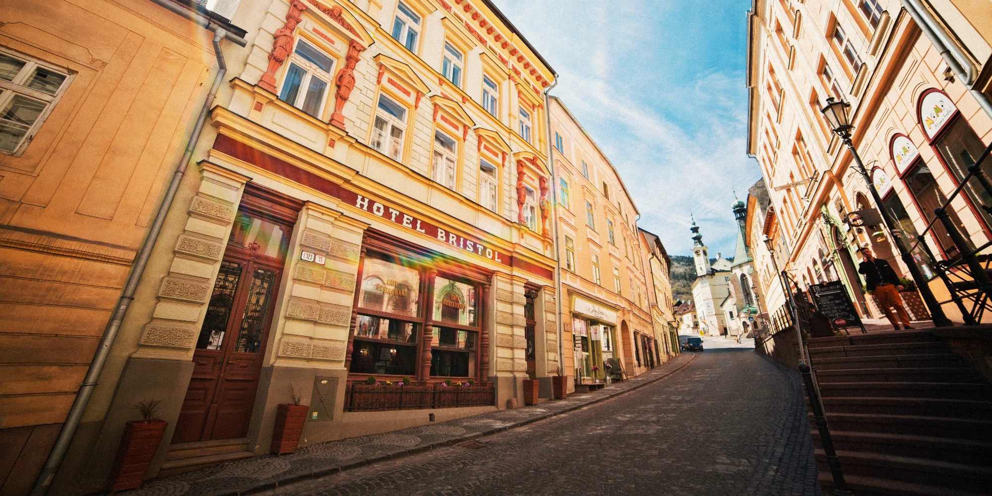 Príjemný pobyt v historickom hoteli v centre Banskej Štiavnice – Obrázok 2