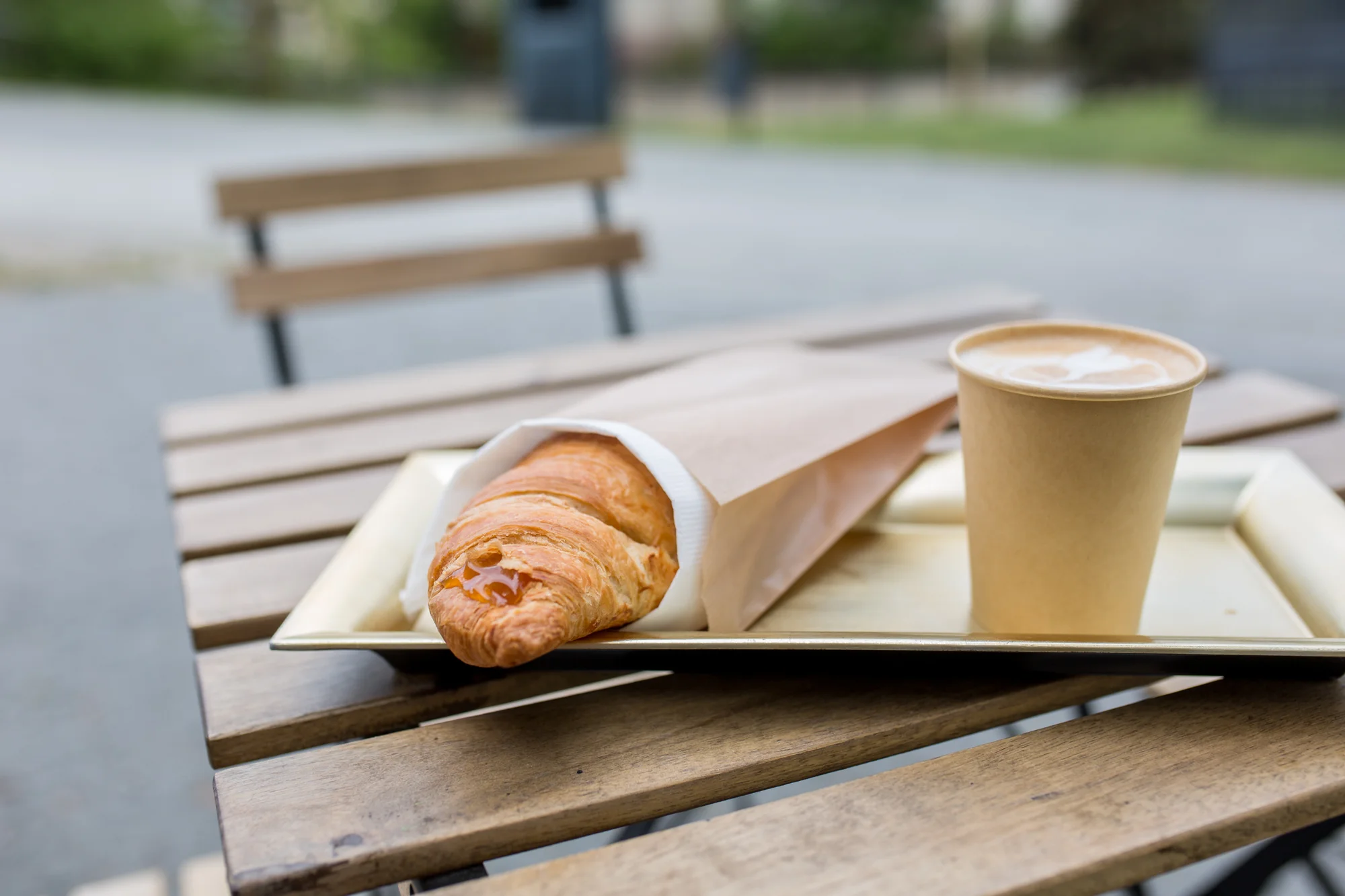 Káva s plneným croissantom: cappuccino, ice caffé aj matcha – Obrázok 4