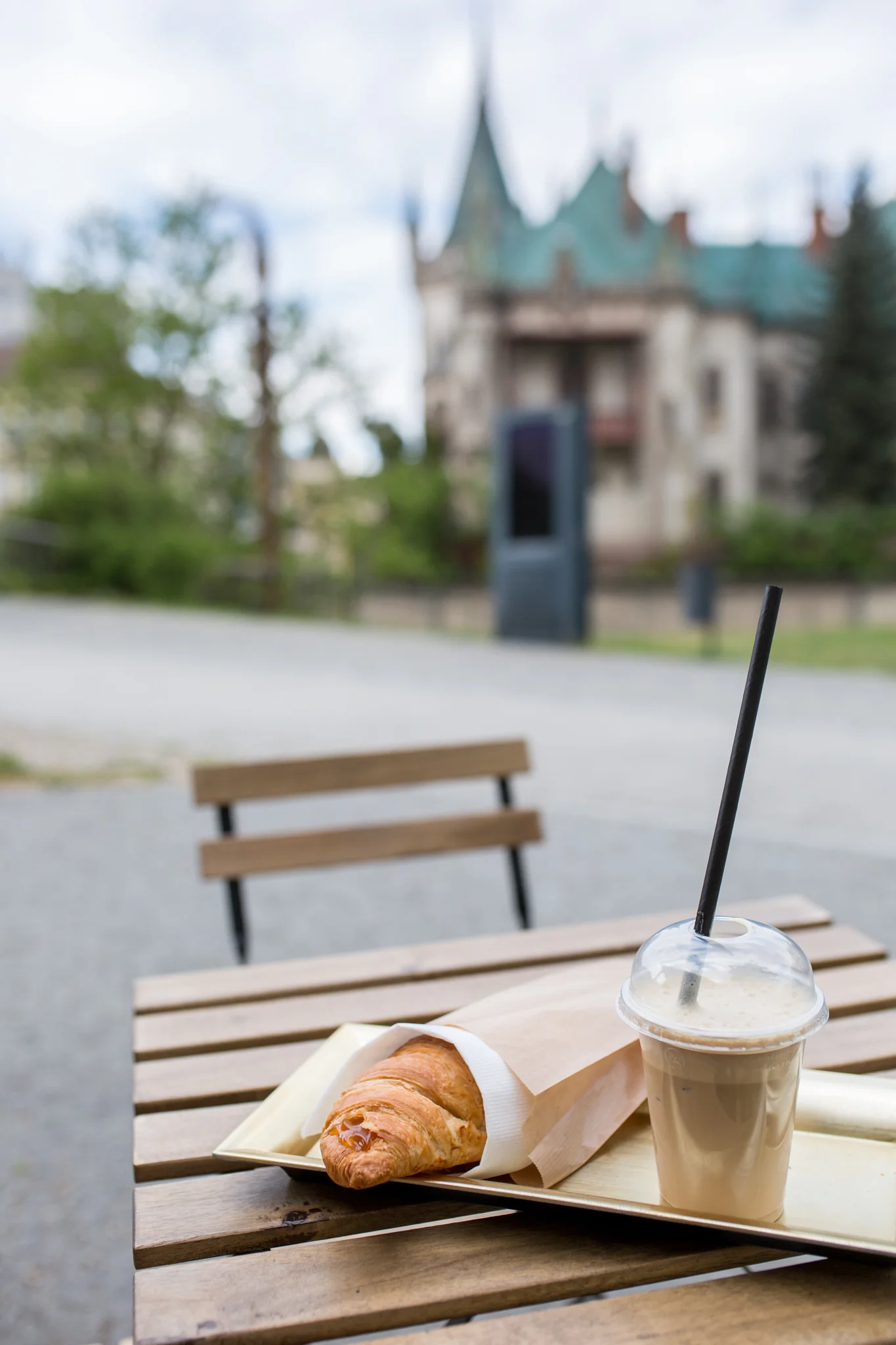 Káva s plneným croissantom: cappuccino, ice caffé aj matcha – Obrázok 6