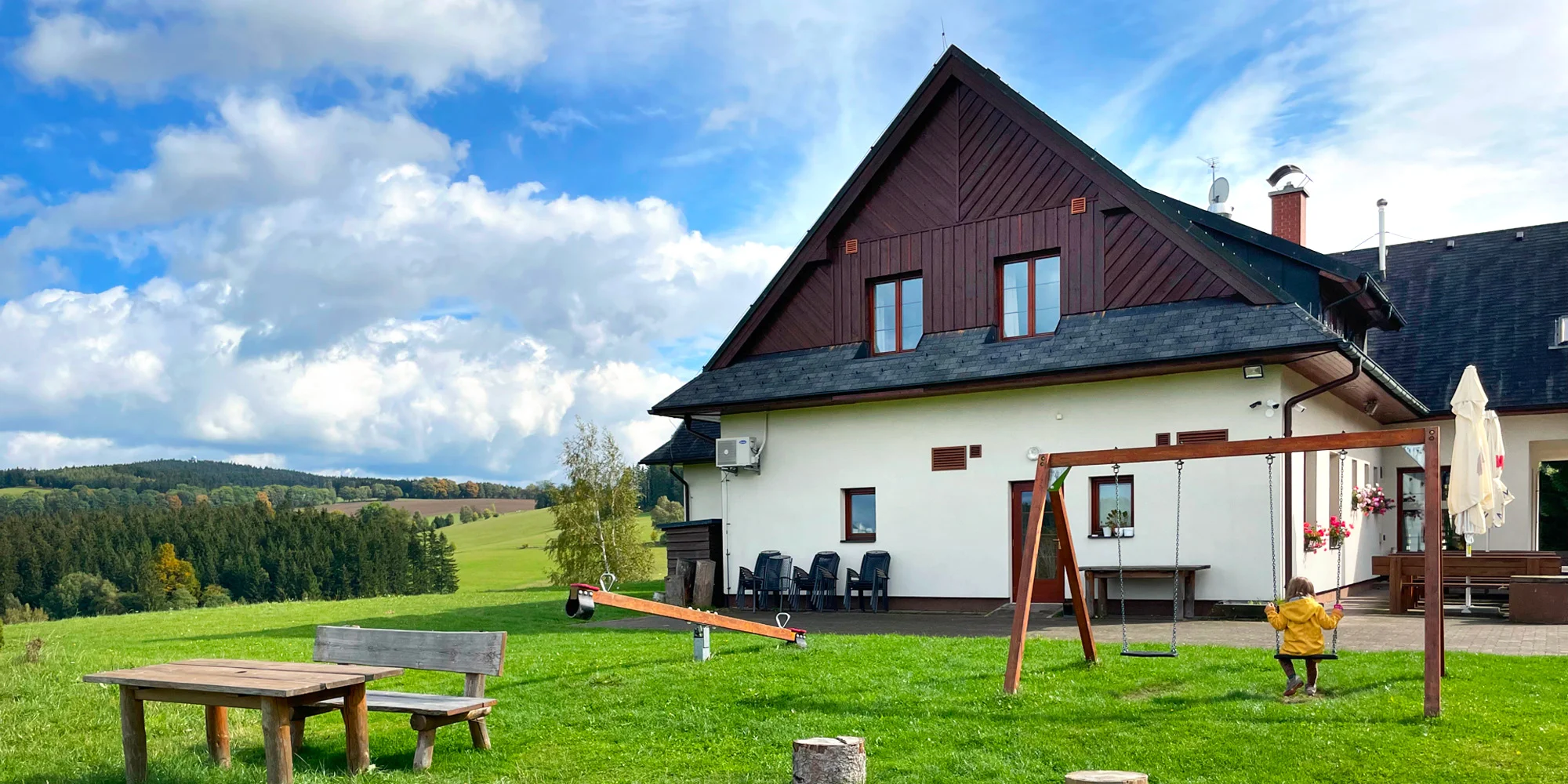 Pohodový pobyt v penzióne na Vysočine s raňajkami až pre 6 osôb