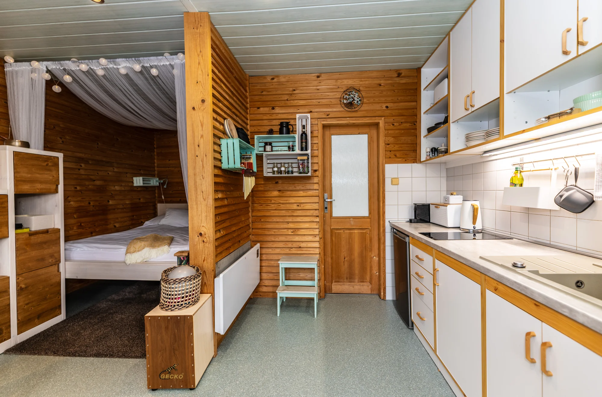 Štýlový tiny house v západných Čechách pre dvoch: sauna, jazierko aj muzikoterapia – Obrázok 5
