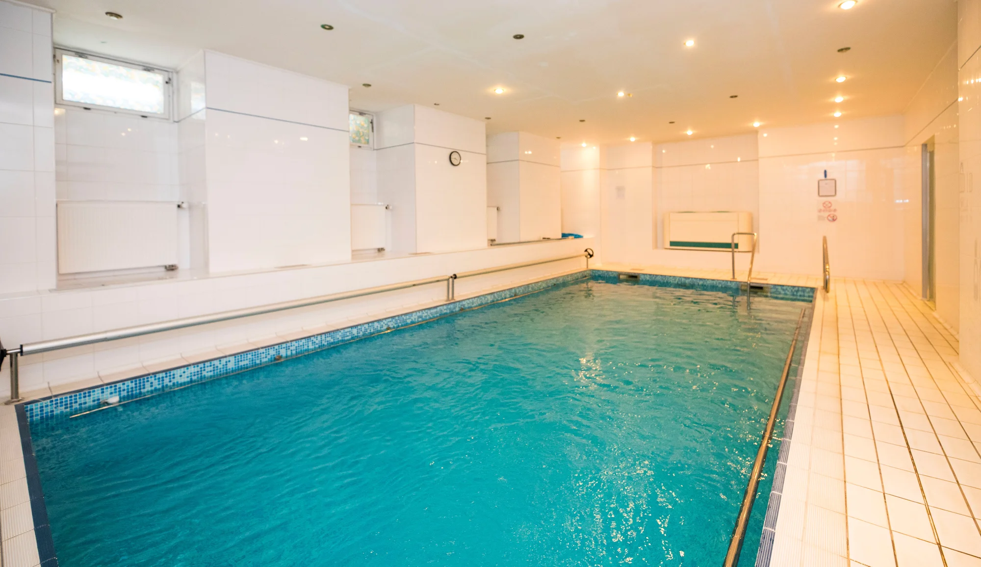 4* hotel v kúpeľnom aj historickom centre Mariánskych Lázní: s jedlom, bazénom a až 8 procedúrami – Obrázok 3