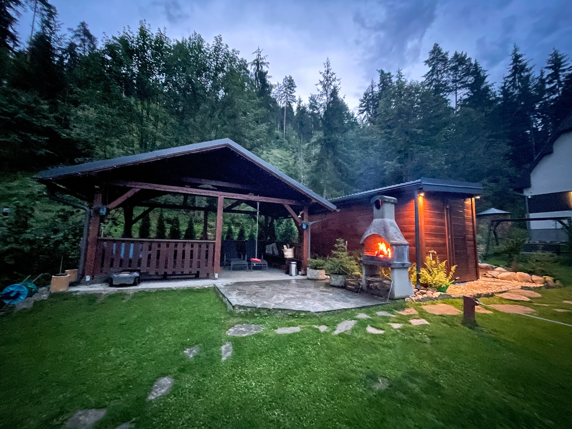 Pobyt v luxusných apartmánoch alebo v štúdiu s krbom: infrasauna v cene, privátna kaďa od 3 nocí – Obrázok 4