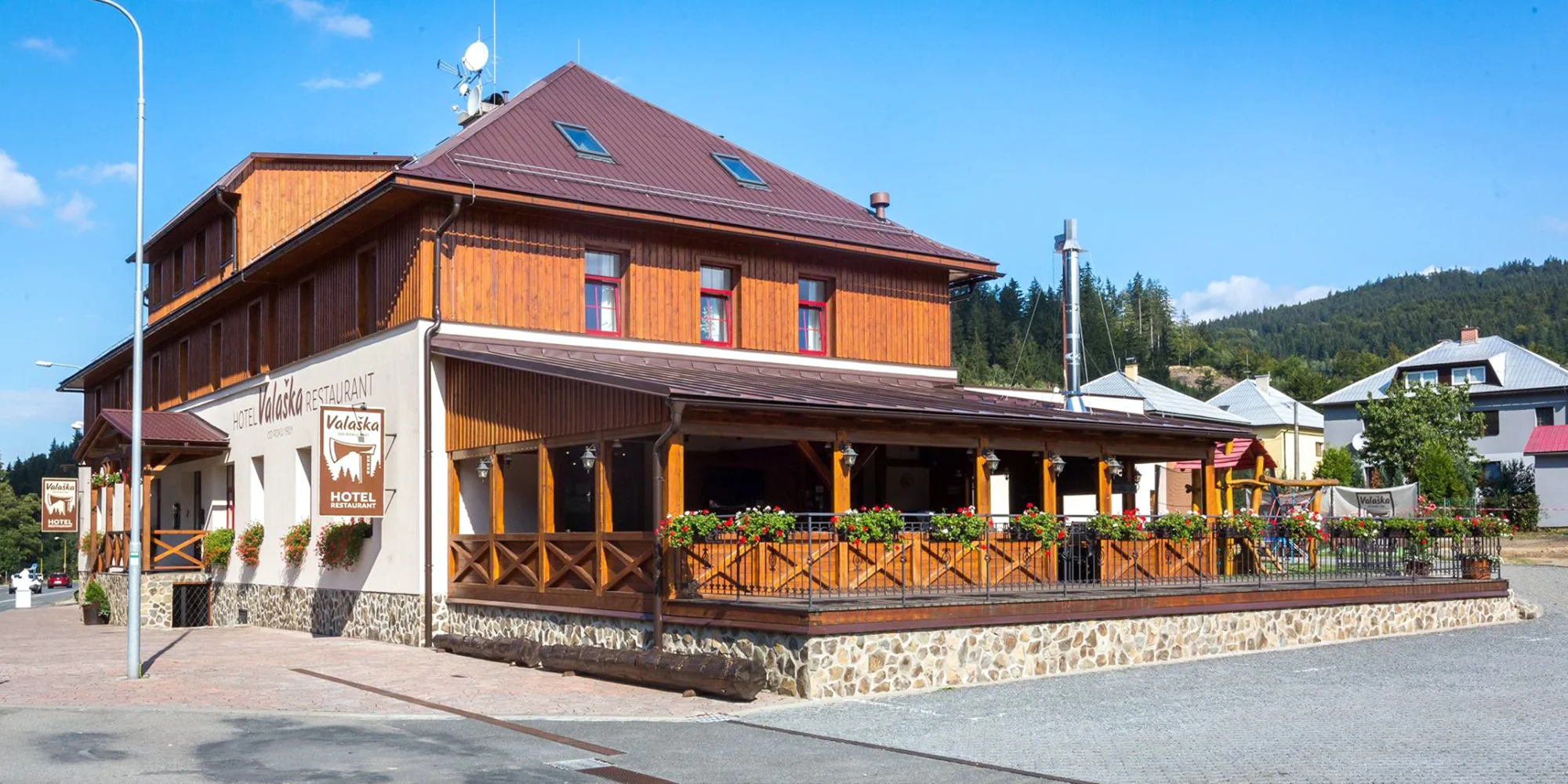 Pobyt v Beskydách na Valašsku: raňajky či polpenzia, balíčky s wellness aj masážou – Obrázok 4