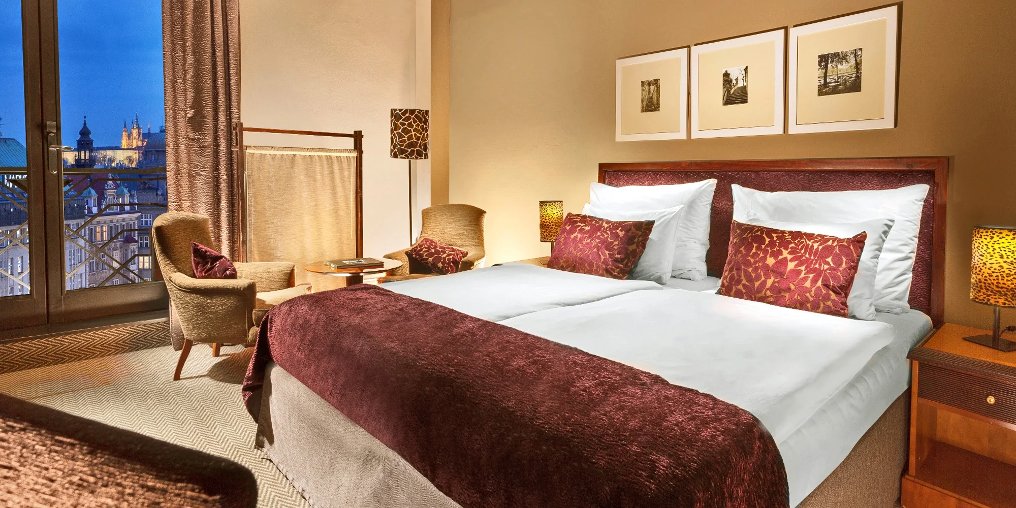 5* pobyt v centre Prahy: hotel priamo na Václavskom námestí, raňajky aj prehliadka múzea – Obrázok 2