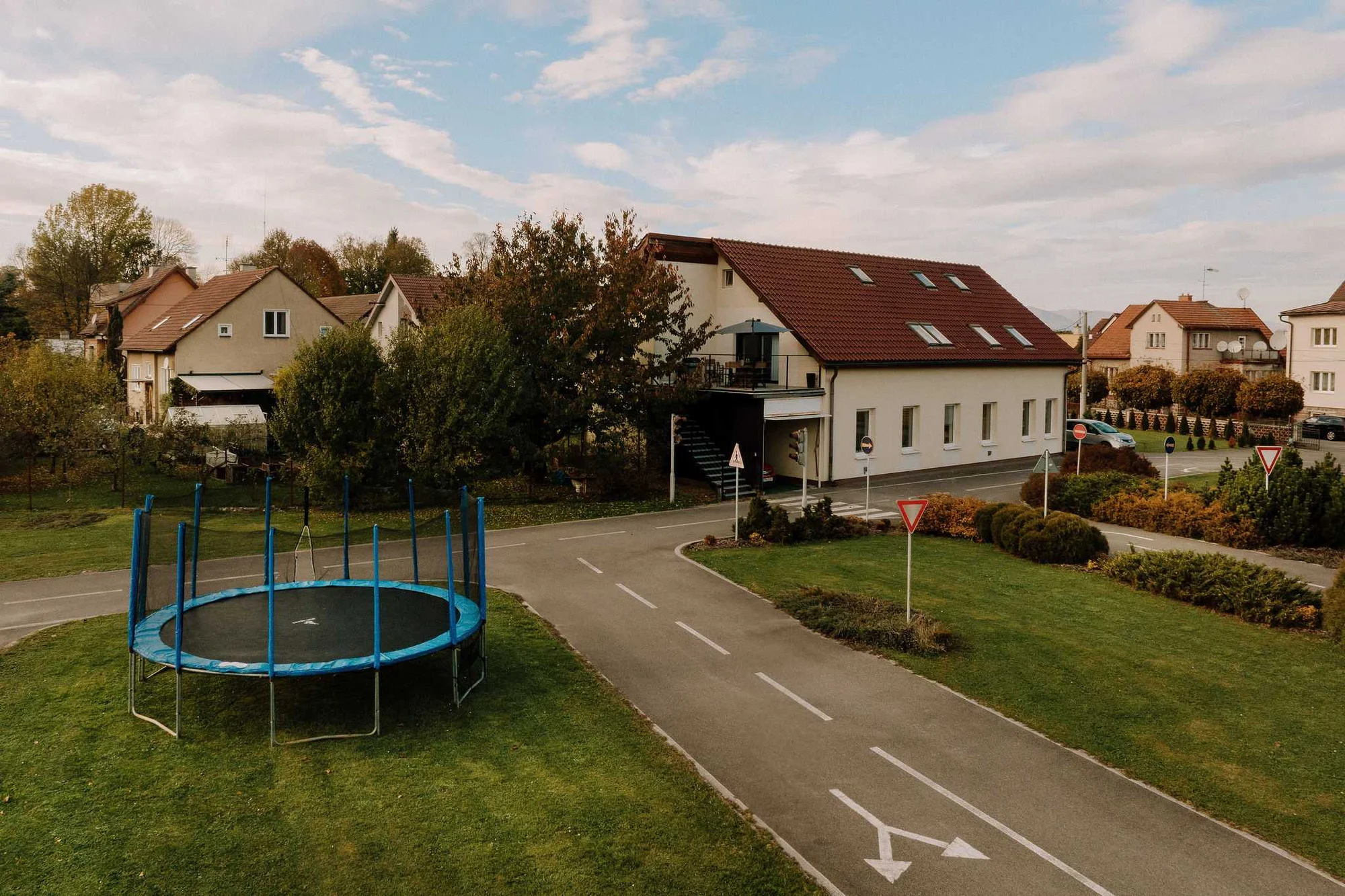 Apartmán v Turci 150 m od aquaparku: vlastné dopravné ihrisko aj variant so vstupom – Obrázok 5