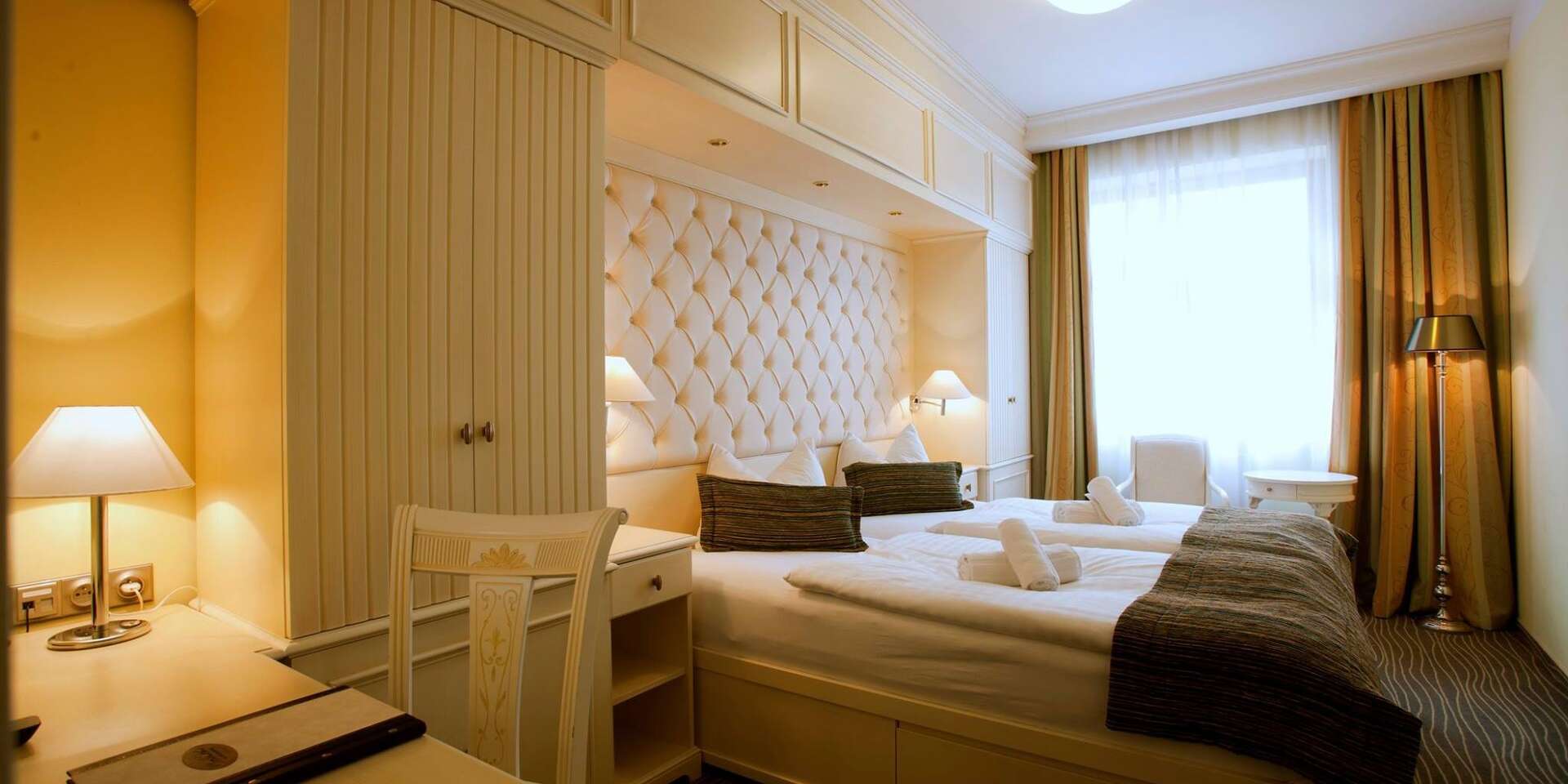 Hotel Ambiente **** v centre Karlových Varov s polpenziou, neobmedzeným wellness alebo procedúrou podľa výberu