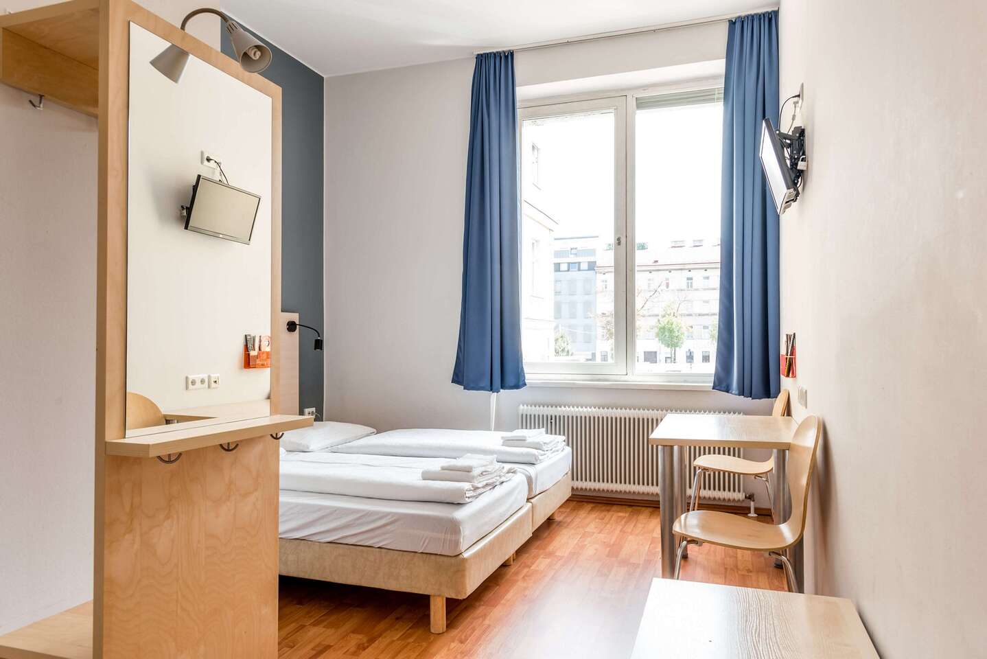 Praktické ubytovanie vo Viedni s raňajkami v cene a výbornou polohou + 2 deti do 17 rokov zdarma