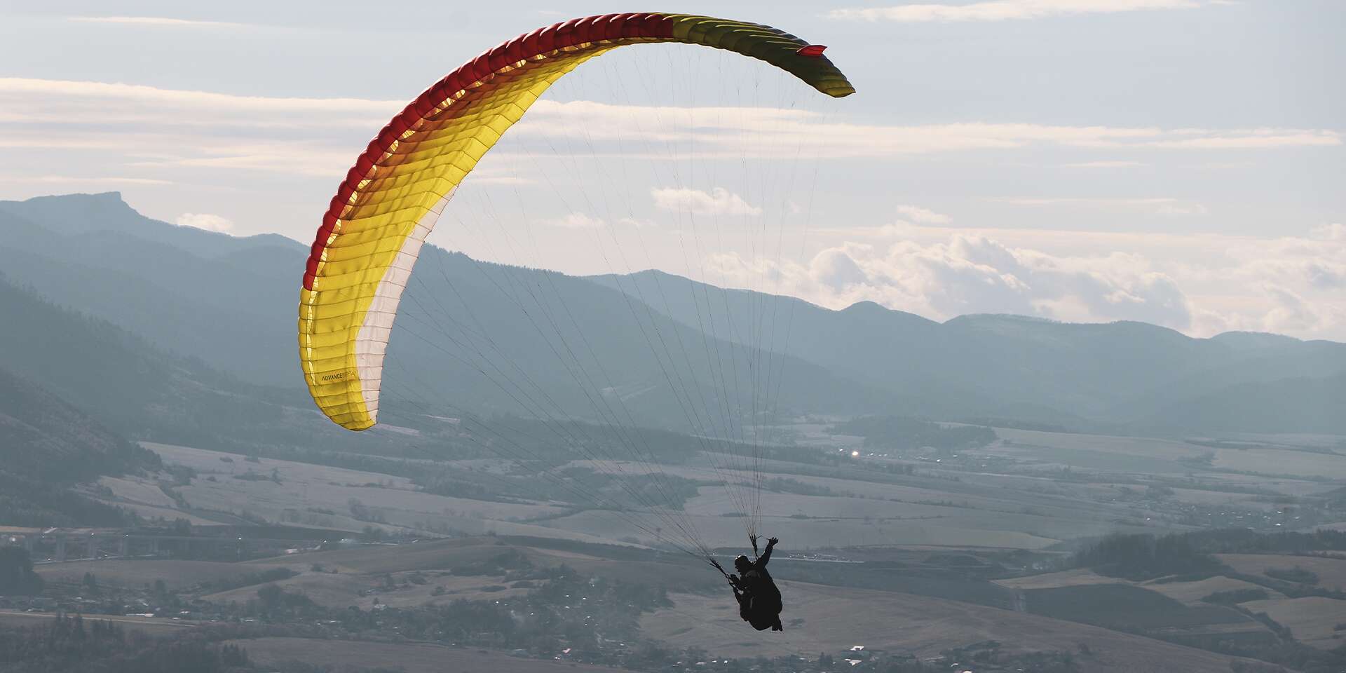Tandemový paragliding z výšky až do 1000 metrov nad Donovalmi alebo na Straníku v Žiline