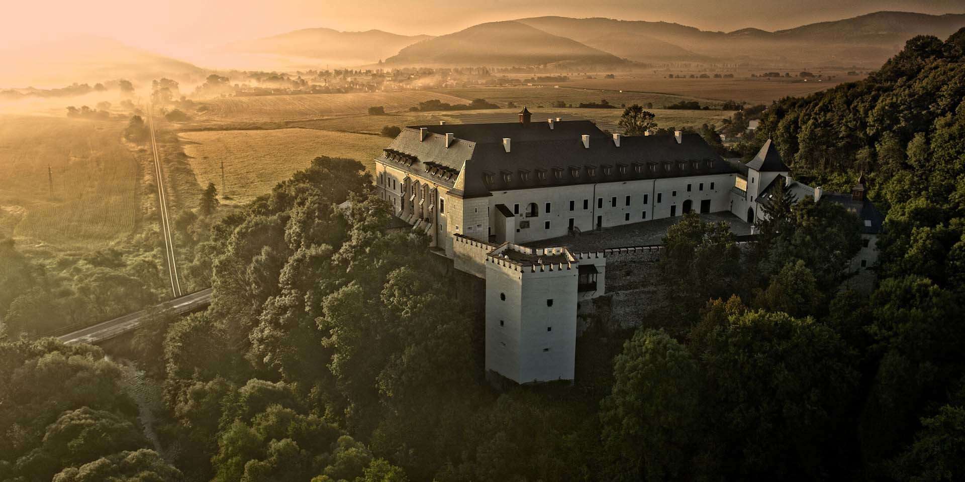 Pobyt na zámku Grand Vígľaš**** s každodenným wellness, polpenziou a prehliadkou