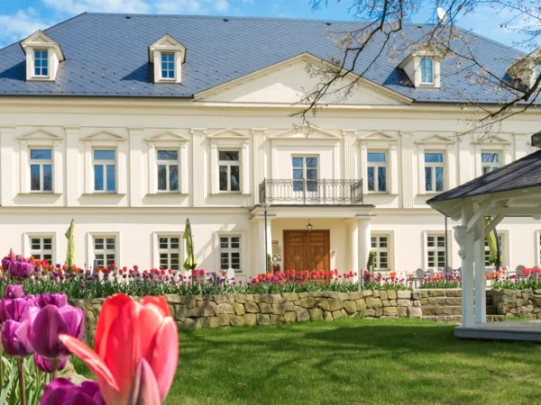 Pobyt na zámku Petrovice u Karviné: bohaté raňajky a wellness