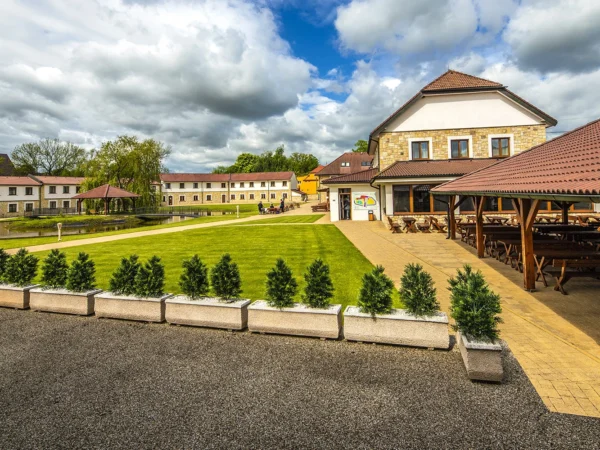 Pobyt blízko Křivoklátska pre dvoch: all inclusive vrátane nápojov a neobmedzený wellness
