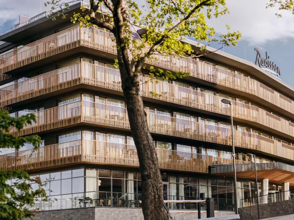 Poľské Krkonoše: moderný eco friendly hotel, jedlo a neobmedzený wellness s výhľadom