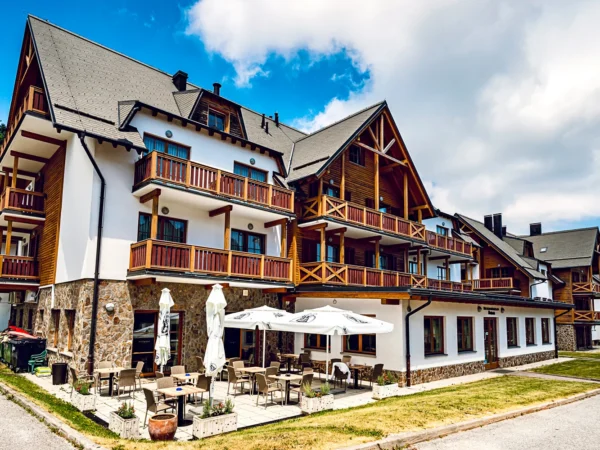 Dovolenka v Slovinsku: horský hotel pri Maribore s polpenziou a bazénom